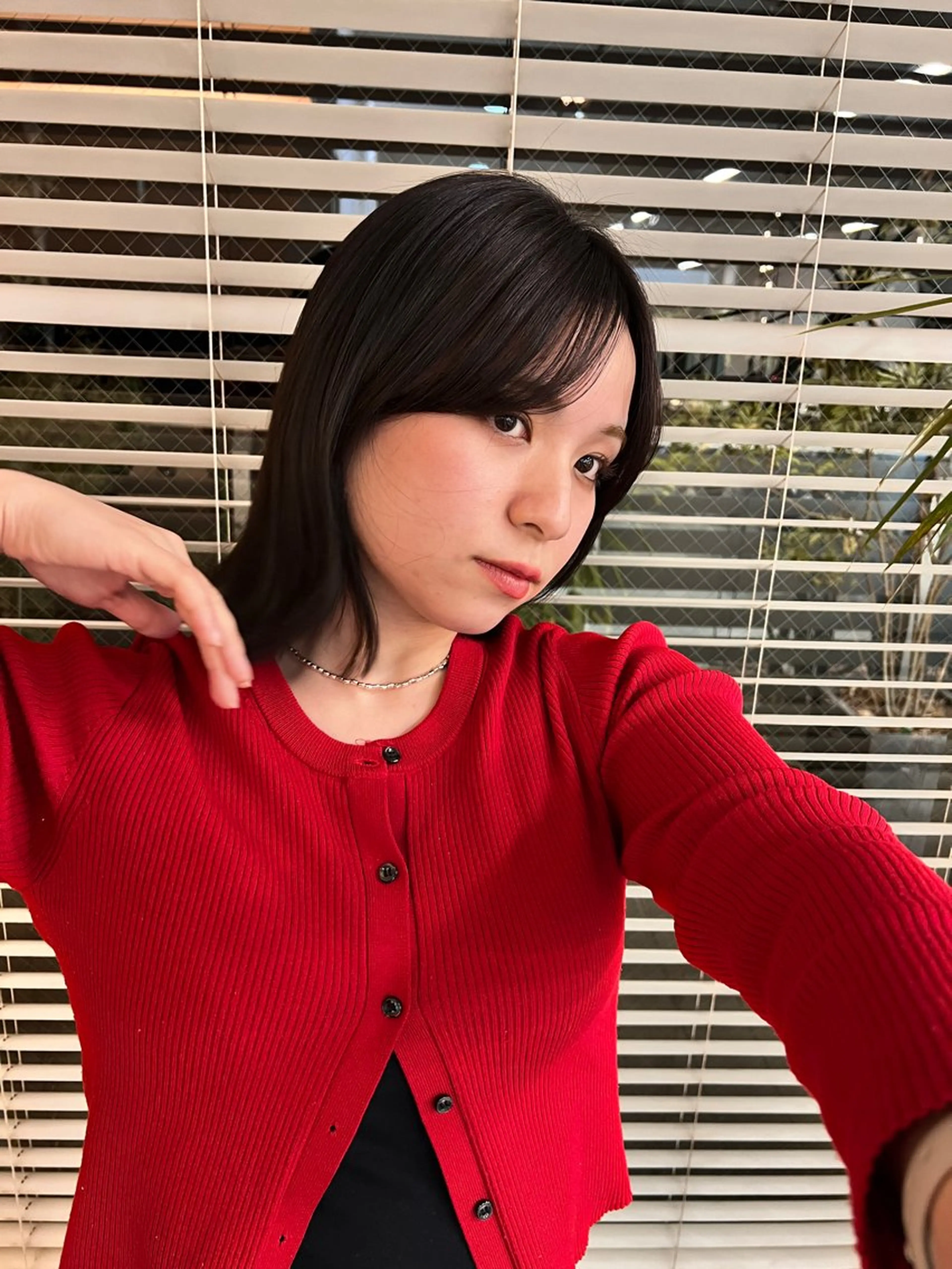 ミディアム ヘアカラー 透明感カラー✨ 縮毛矯正のヘアスタイル