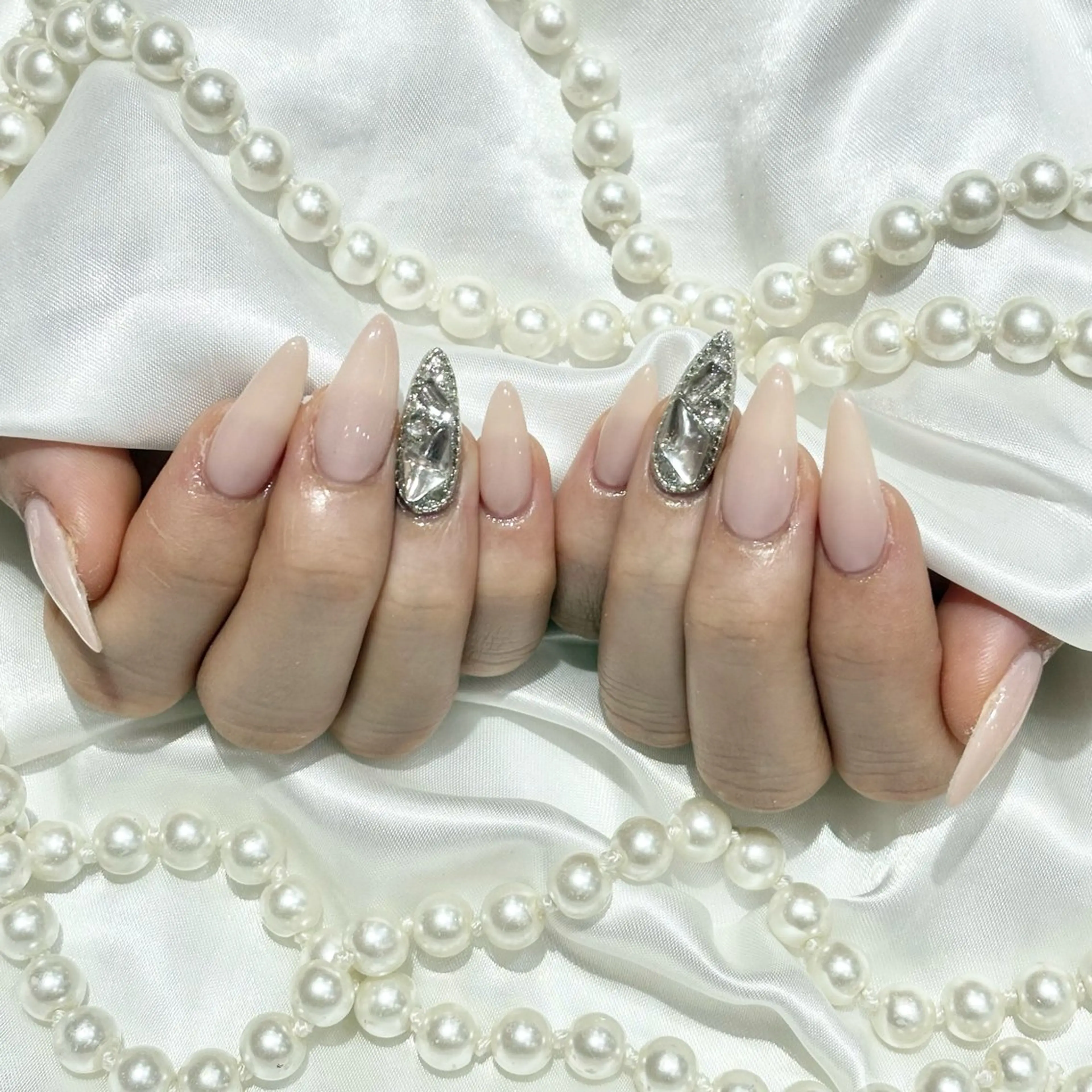 ネイル ハンドネイル WISTERIA sahoのネイルデザイン