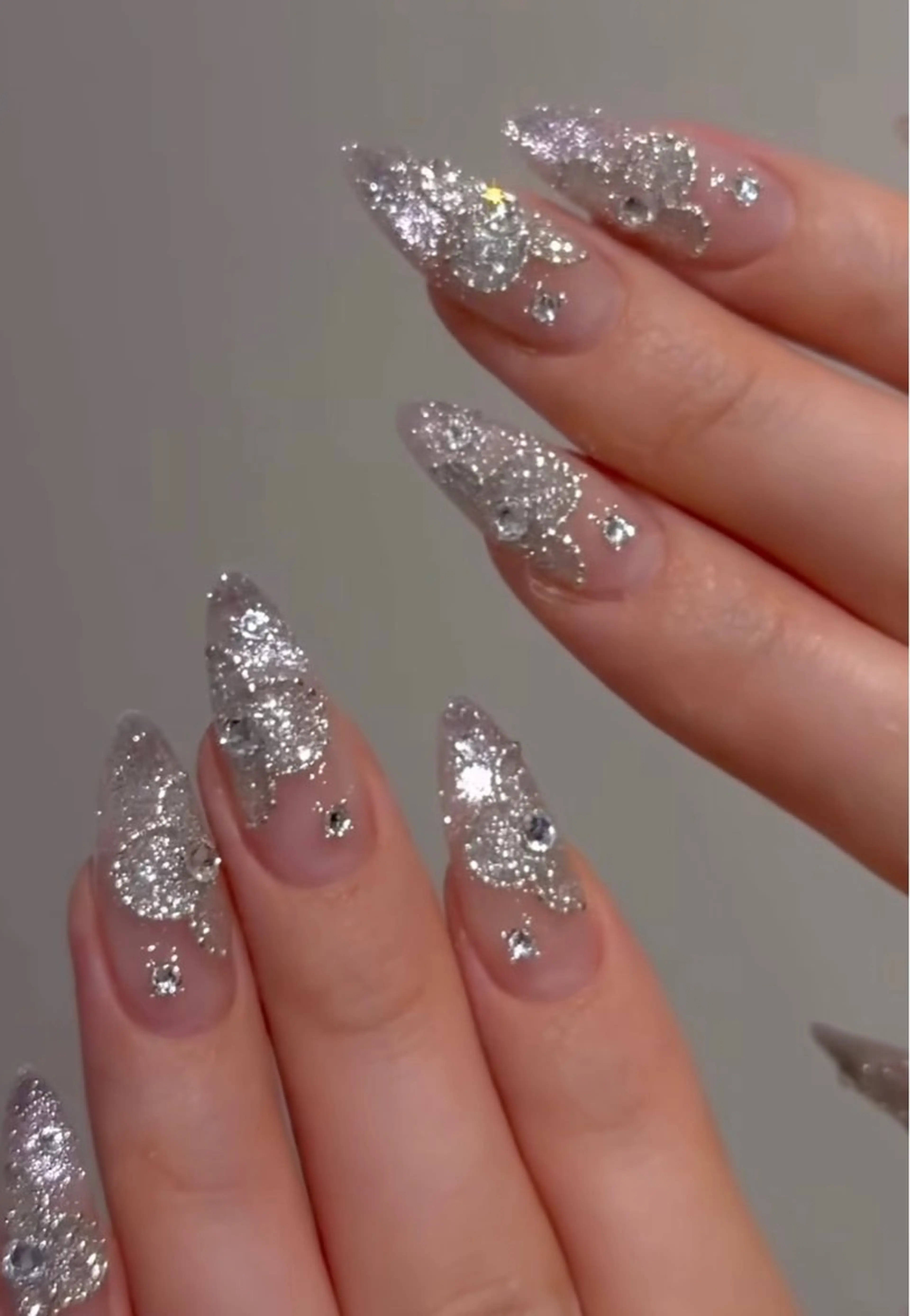 ネイル ハンドネイル NiJi Nailsのネイルデザイン