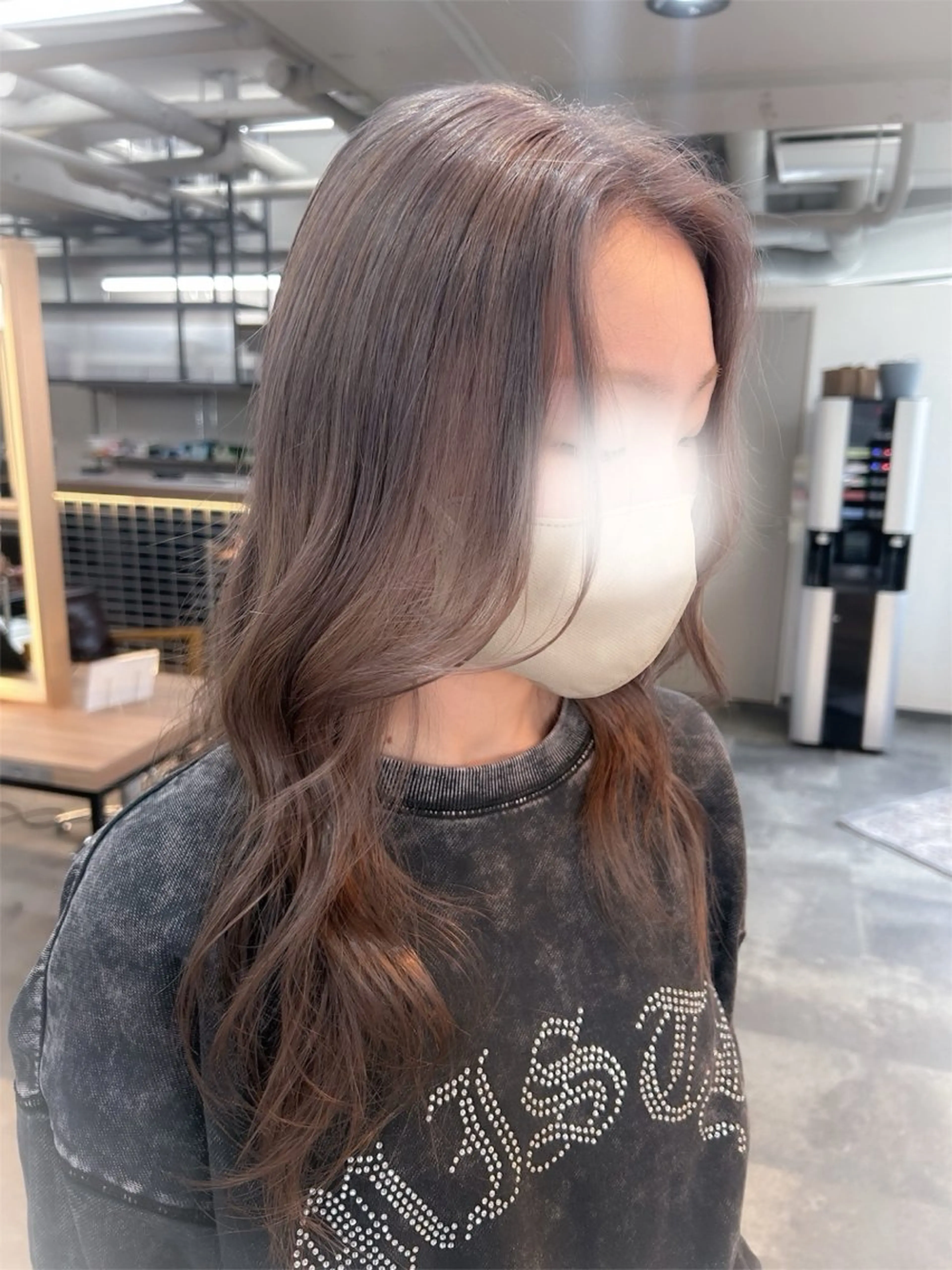 ロング カラー ブリーチ ケアブリーチ グレージュ ラベンダーカラー ラベンダーグレージュ ヘアカラー レイヤー/ハイトーン 艶感/ririkaのヘアスタイル