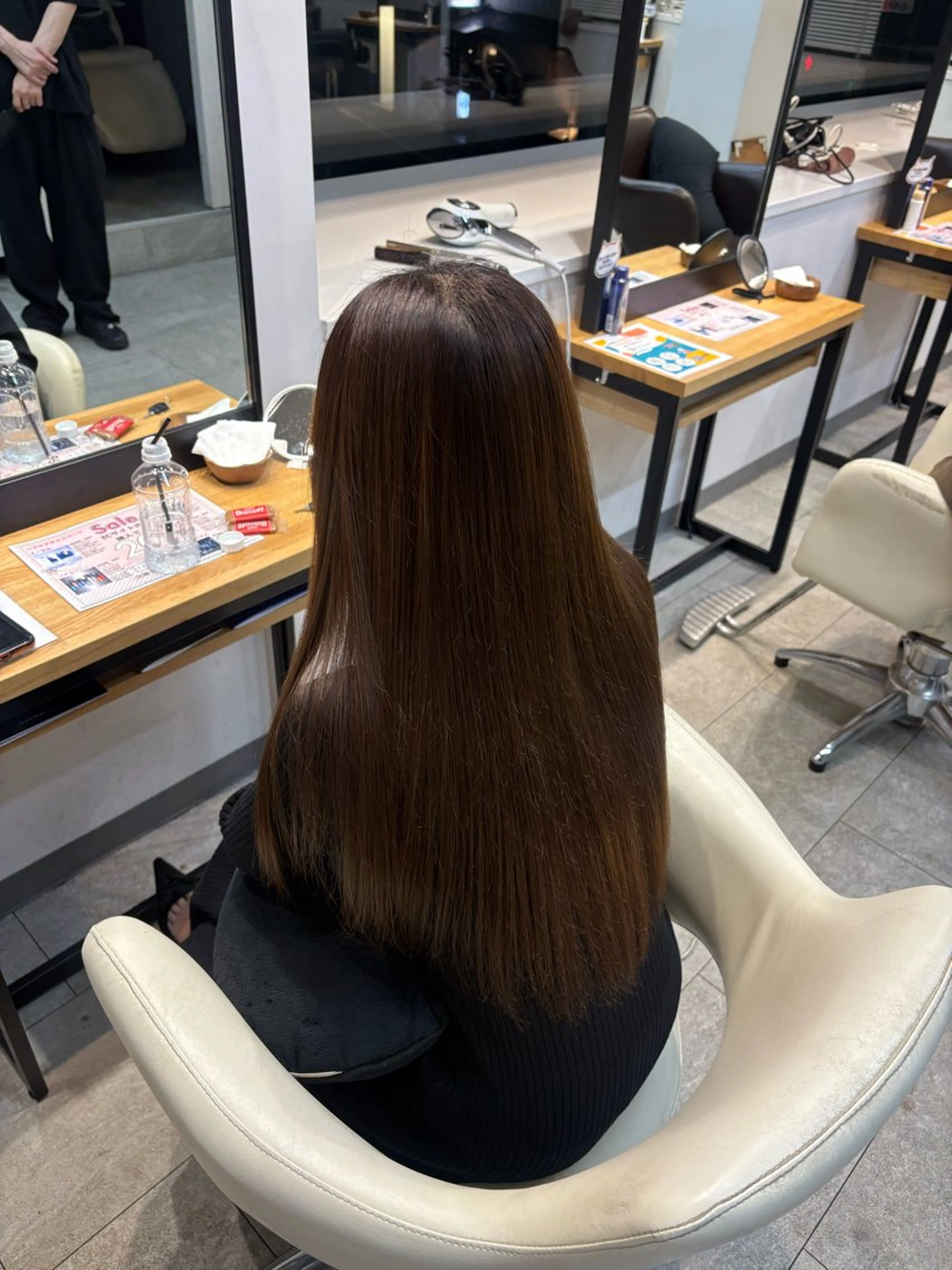 ロング 縮毛矯正 六本木🫧マツエク 望月彩音のヘアスタイル