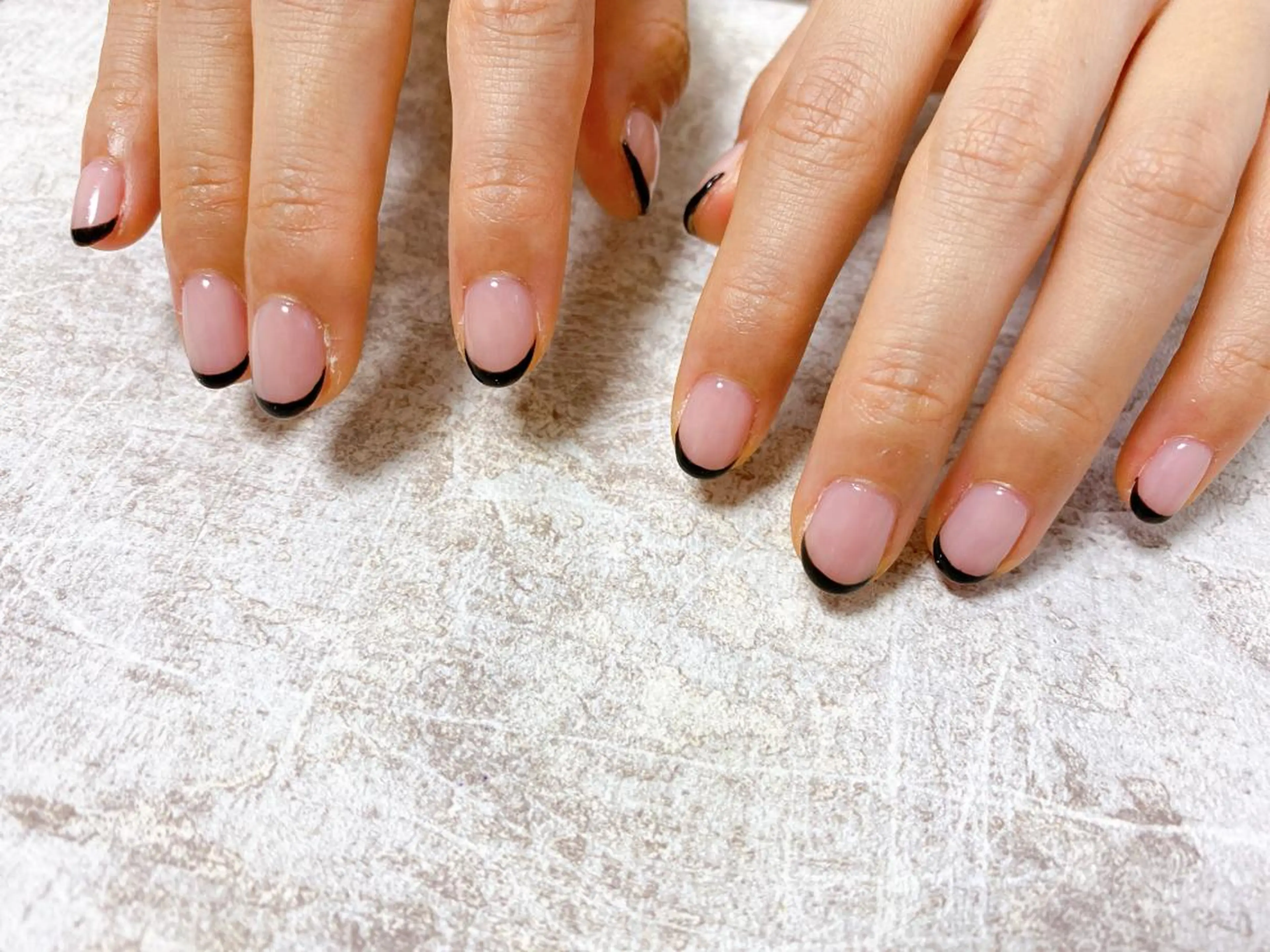 ネイル フレンチネイル mogunail &blowのネイルデザイン