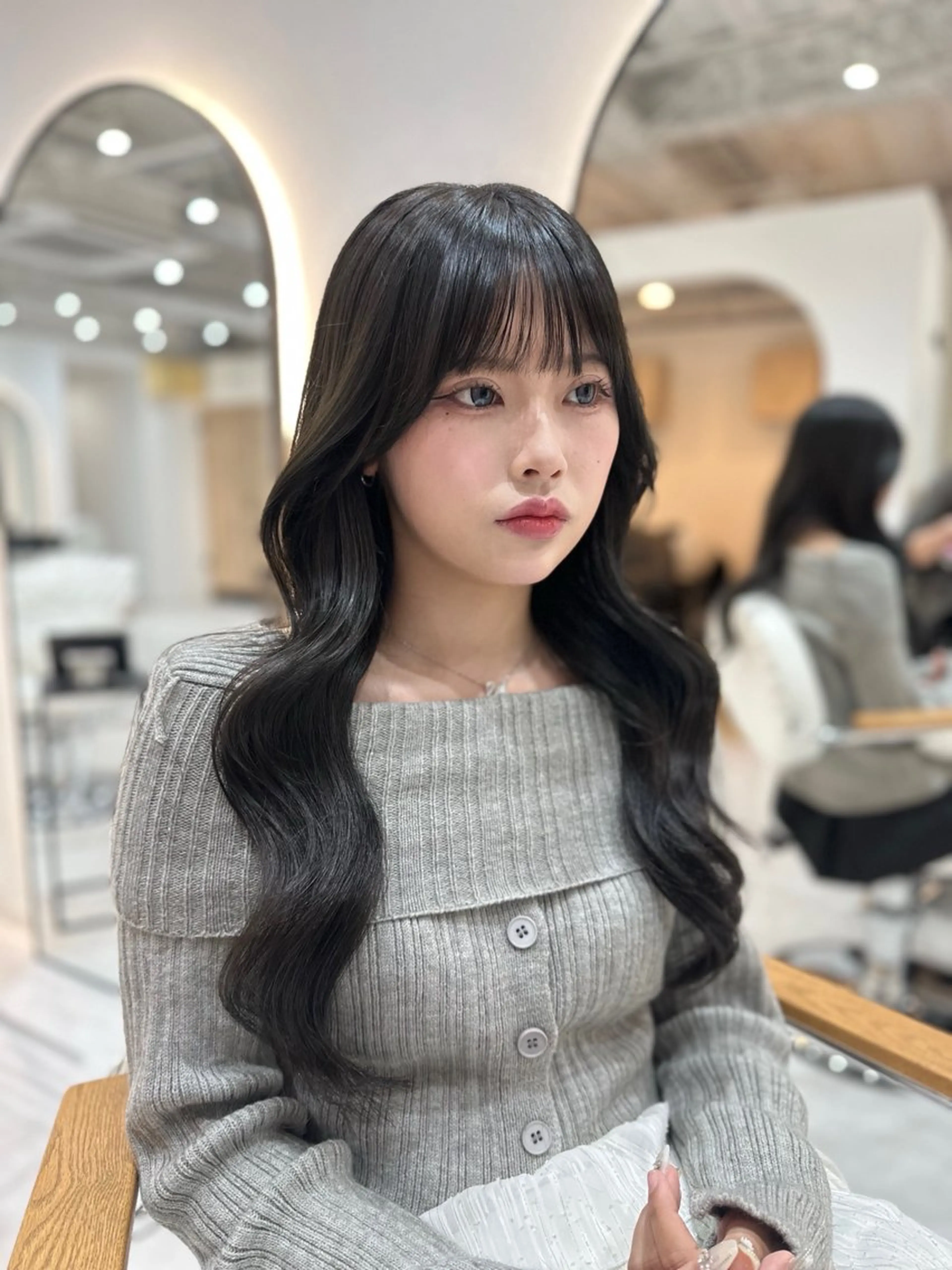 ロング カラー アディクシーカラー ブリーチ ケアブリーチ デザインカラー ダブルカラー カット ヘアカラー トリートメント 韓国レイヤーカット/ 顔周りカットtamaのヘアスタイル