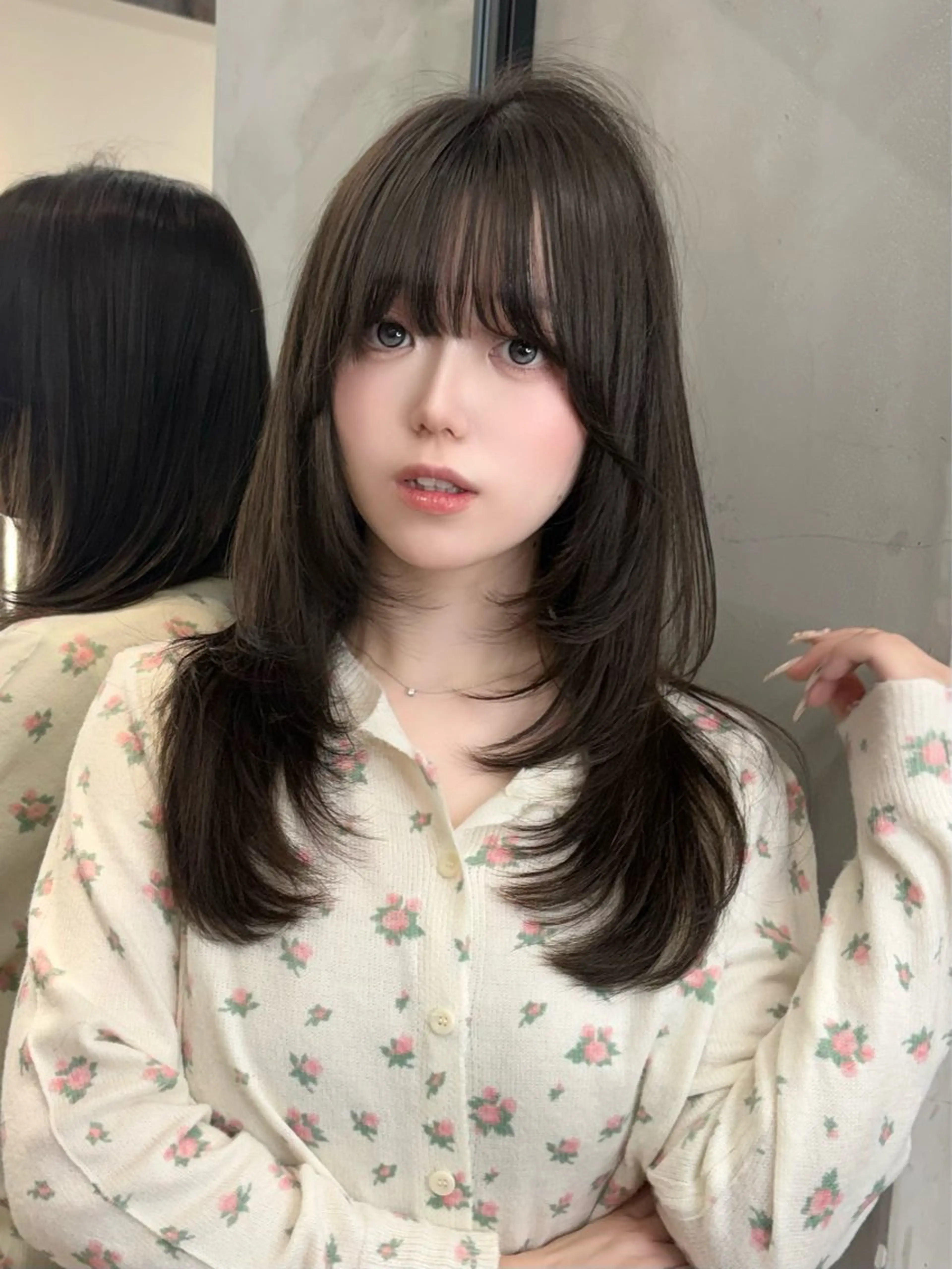セミロング カット ヘアカラー ブリーチなしWカラー /レイヤー/設樂彩乃のヘアスタイル