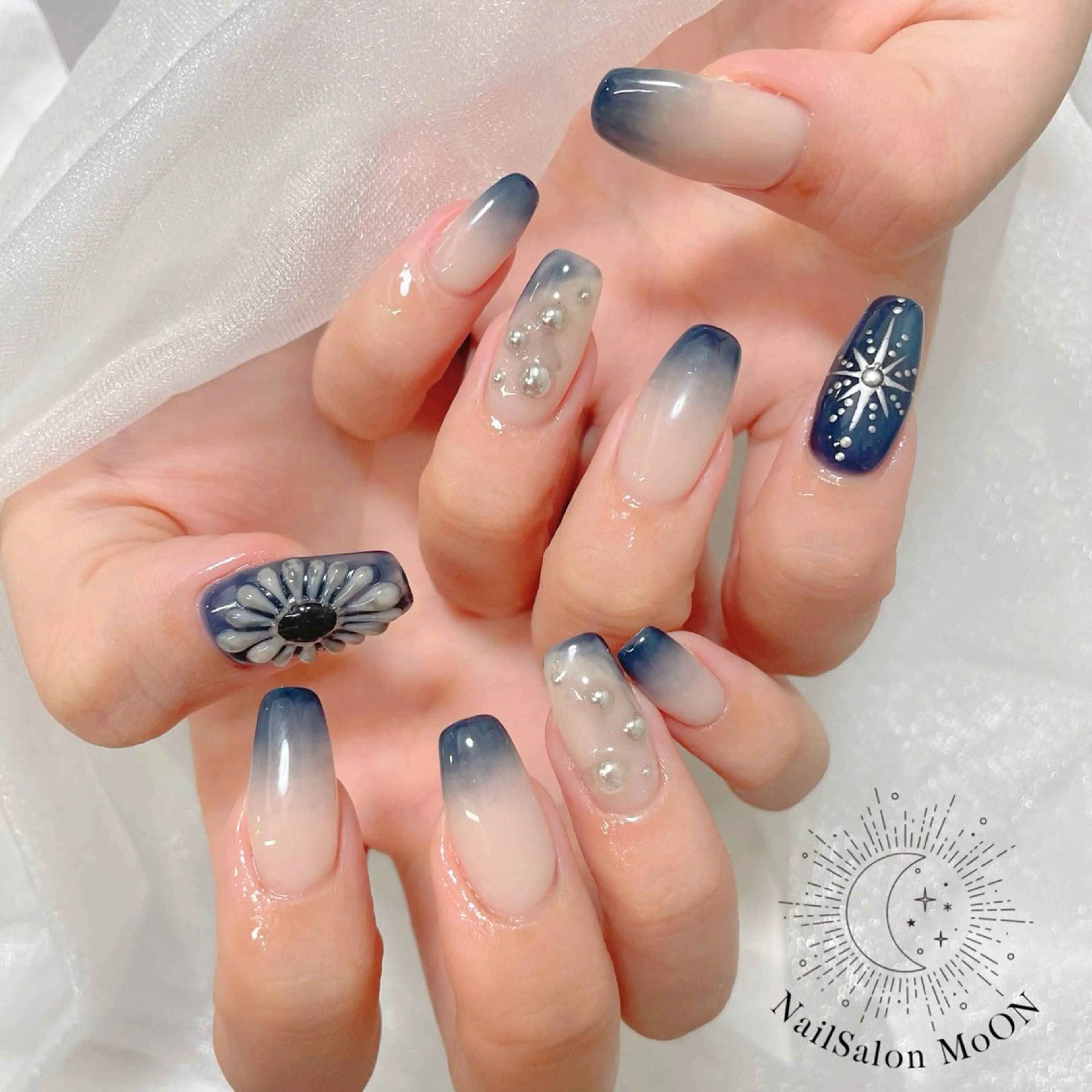 ネイル ハンドネイル ハンドケア MoON...❤︎ MeGuのネイルデザイン