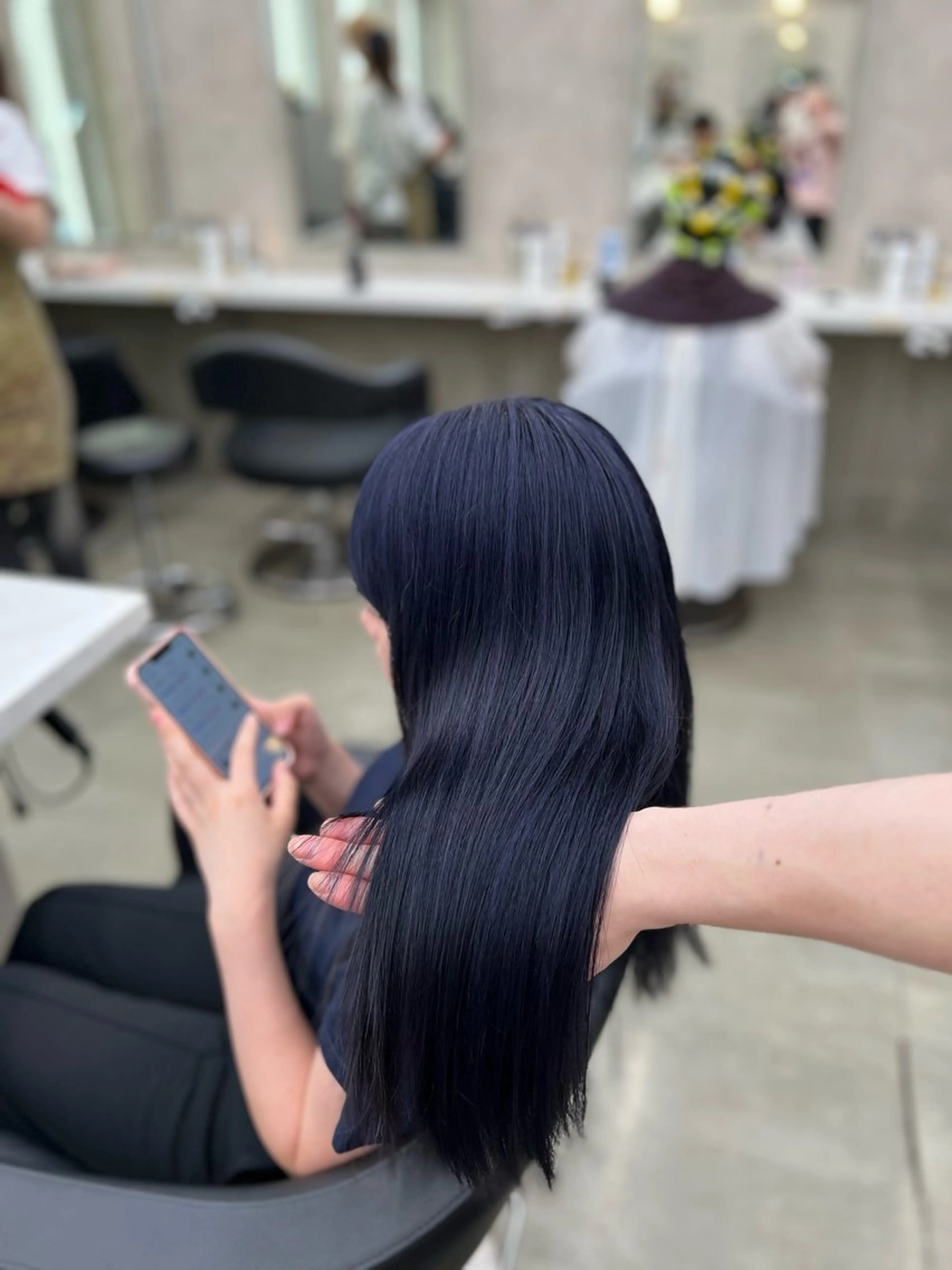 ロング カラー ヘアアレンジ カット ヘアカラー トリートメント ヘッドスパ ヘアセット 透明感×韓流ハイ トーン🫧RYUTAのヘアスタイル