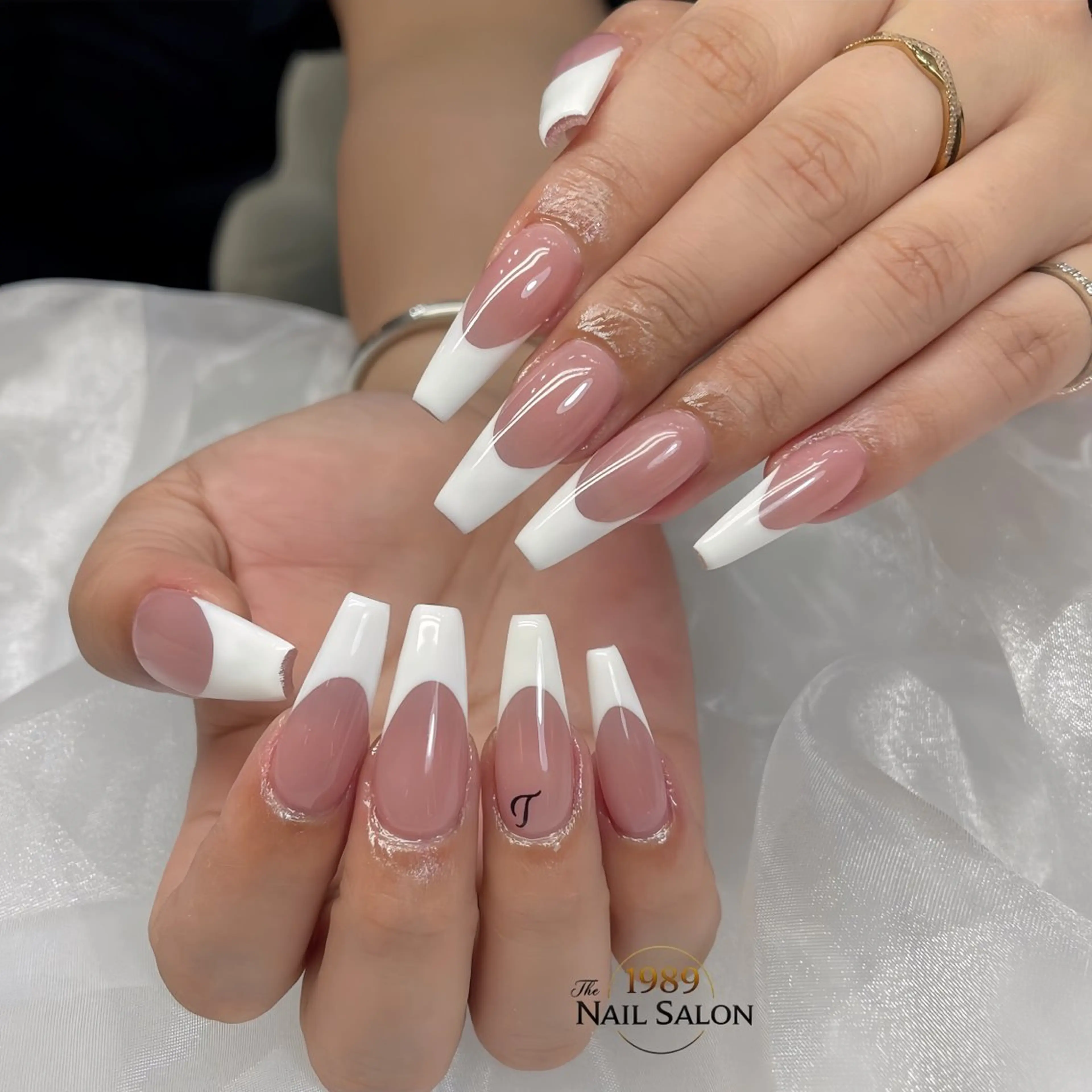 ネイル フレンチネイル The 1989 Nail Salonのネイルデザイン