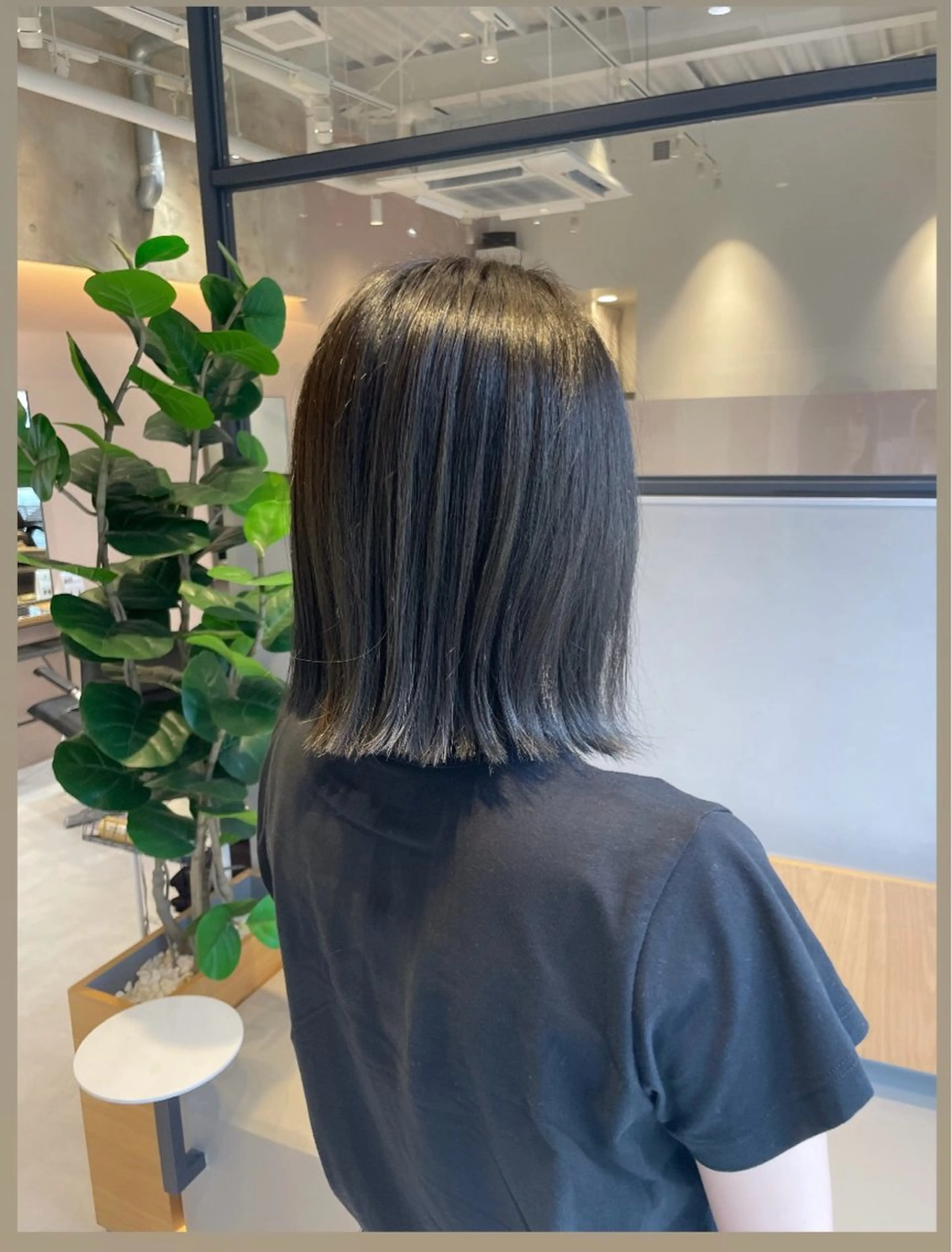 ショート ボブ 外ハネヘア Le rond吹田店のヘアスタイル