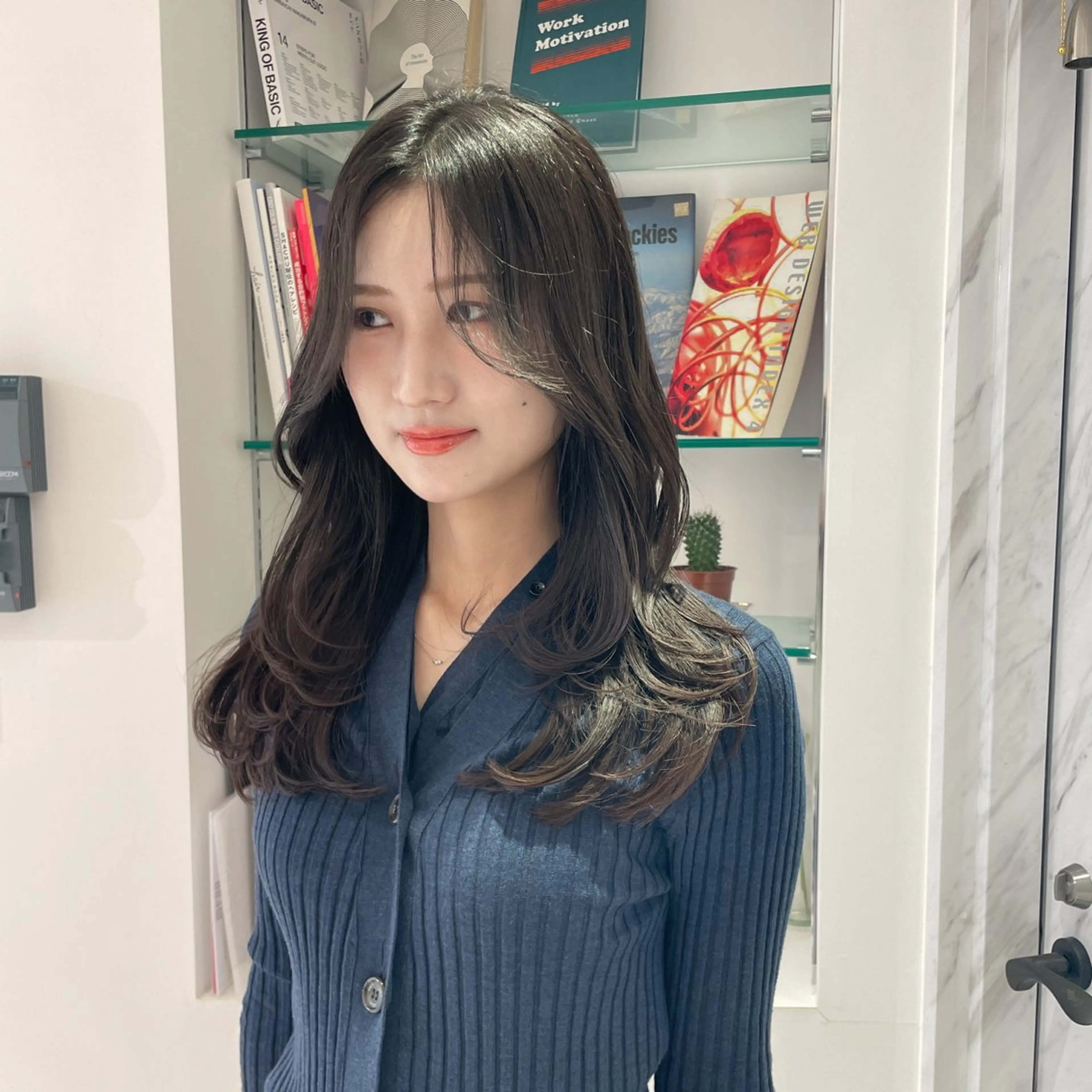 ロング カラー レイヤーカット カット ヘアカラー 似合わせヘア🤍 面田法子のヘアスタイル