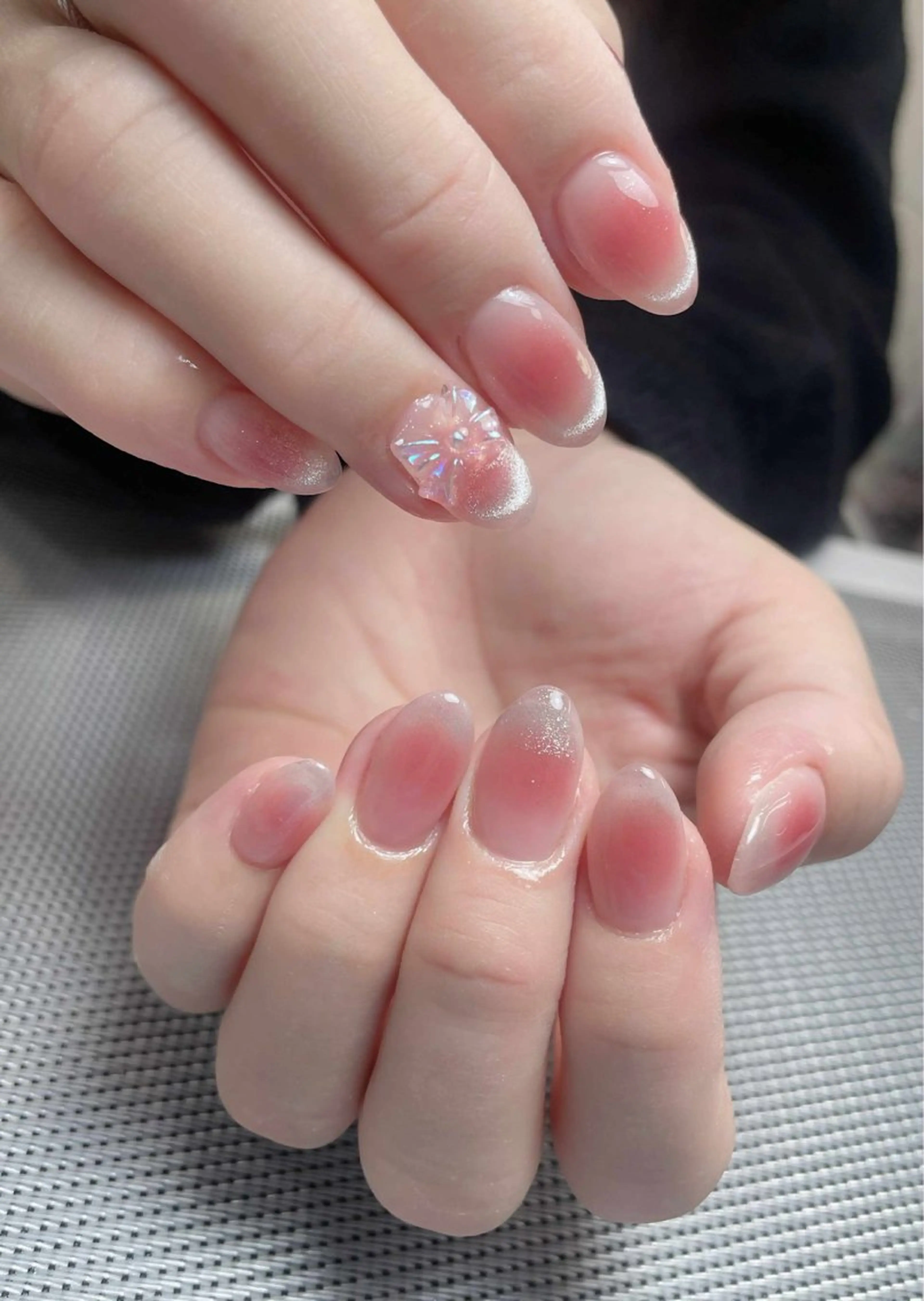 ネイル チークネイル 長さ出し フットネイル ジェルネイル グラデーション ハンドネイル 中野駅から2分 MEO NAILのネイルデザイン