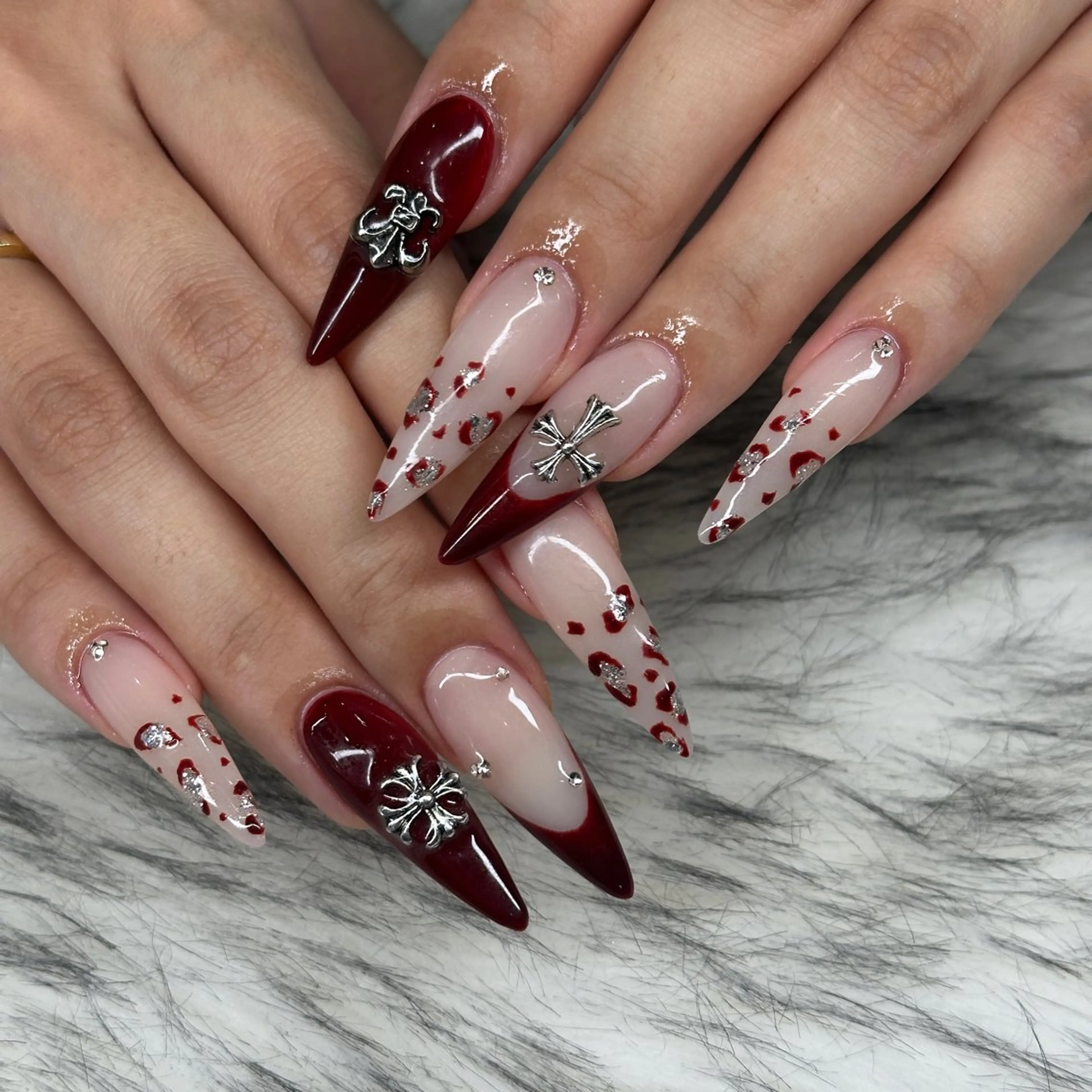 ロング料金なし！スカルプやり放題♡有料パーツもつけ放題🫶✨※オフ代別途掛かります。ジェル¥1000 スカルプ¥1500の写真