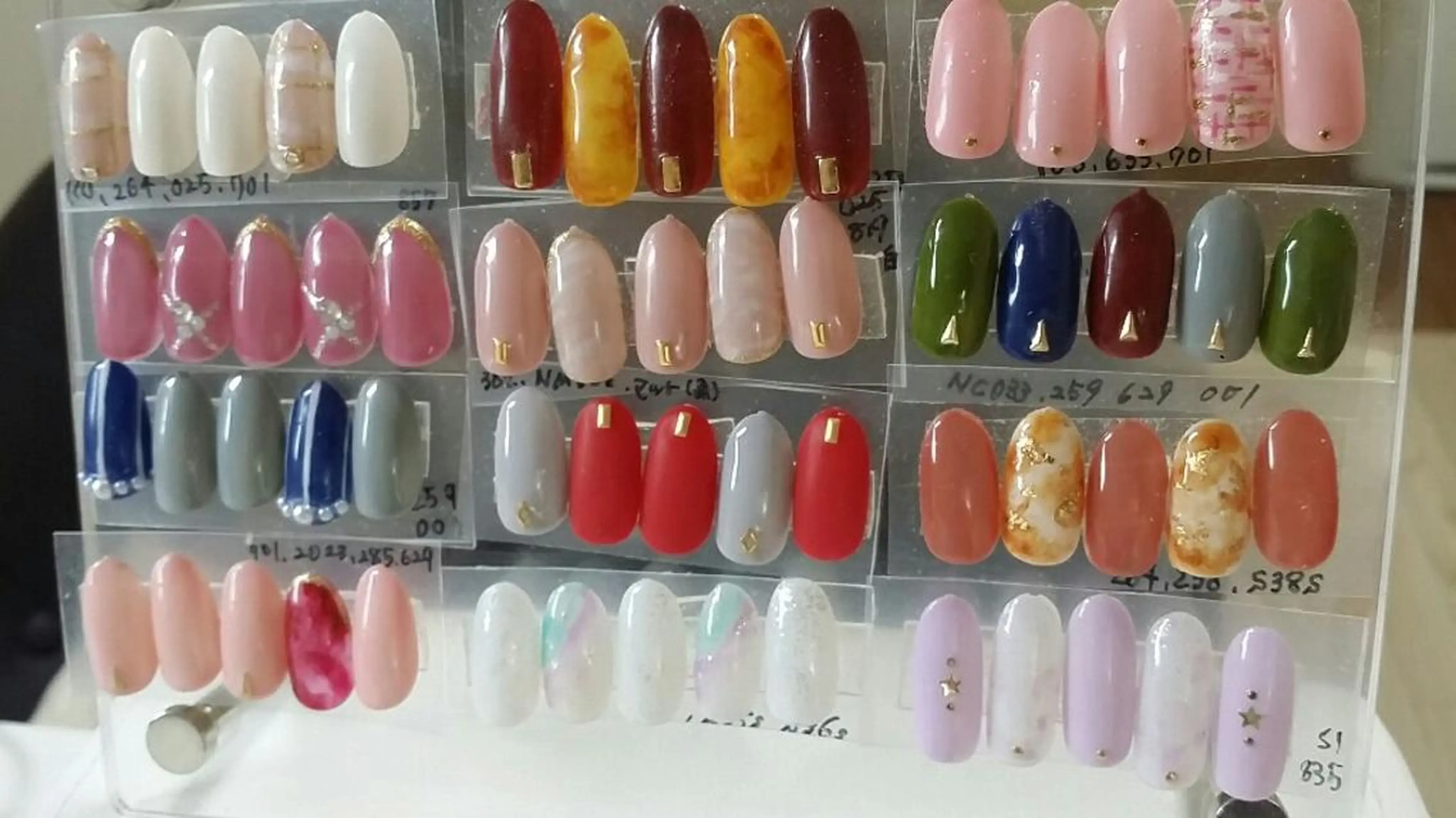 ネイル nail salon ipuniのネイルデザイン