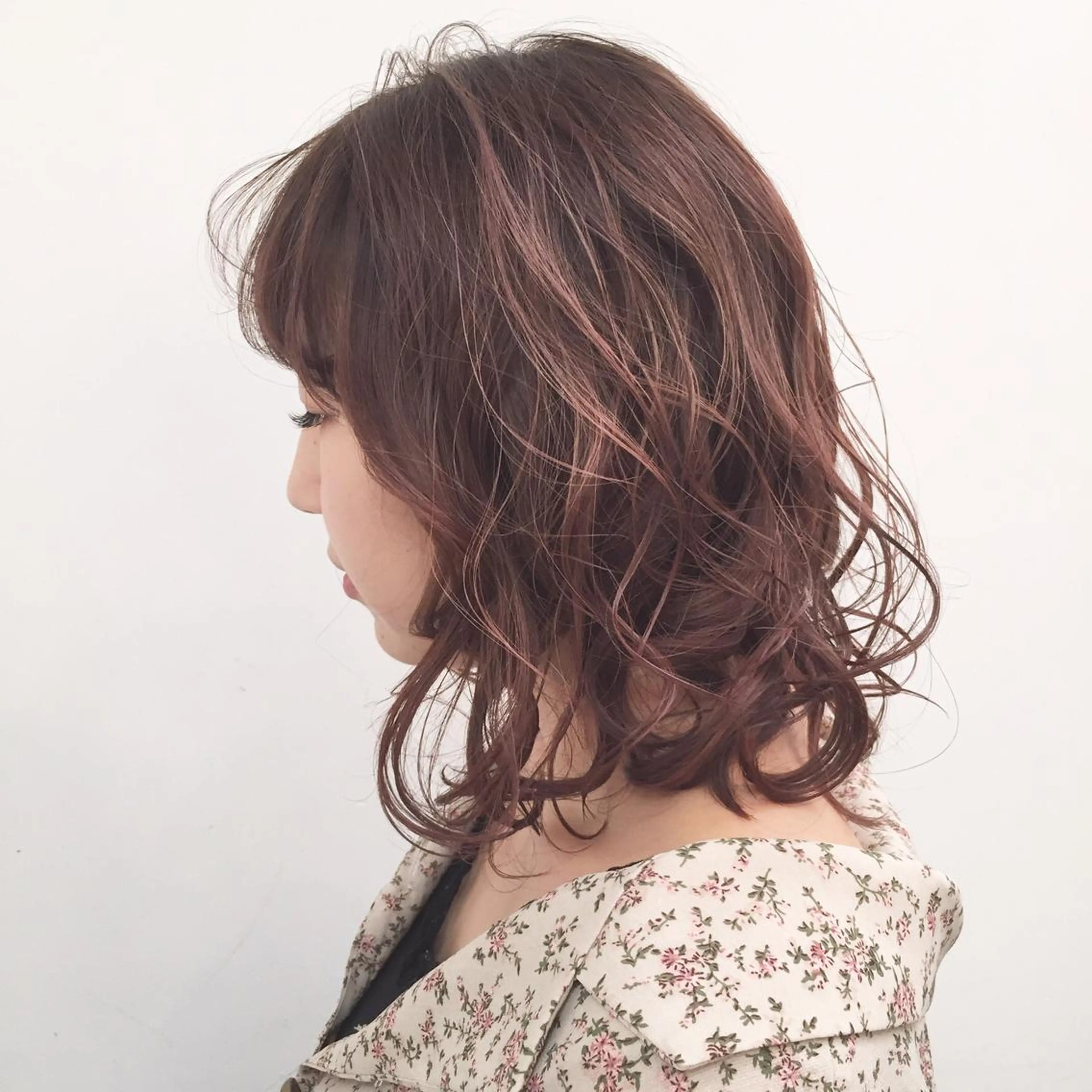 カラー ツノダ ルカのヘアスタイル