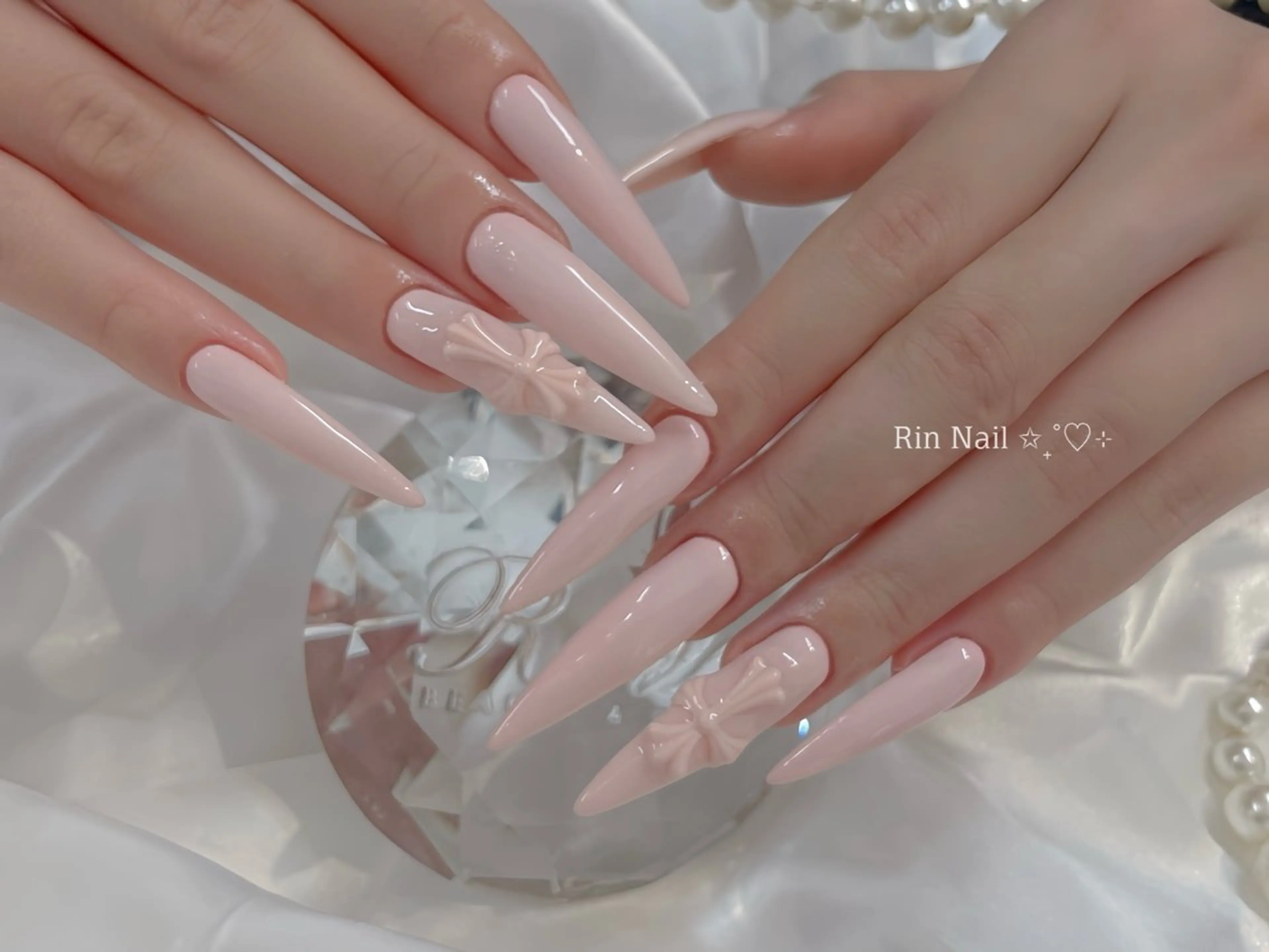 ネイル ボルドー フレンチネイル グラデーション キラキラネイル 韓国ネイル ハンドネイル Rin Nail Shinokuboのネイルデザイン