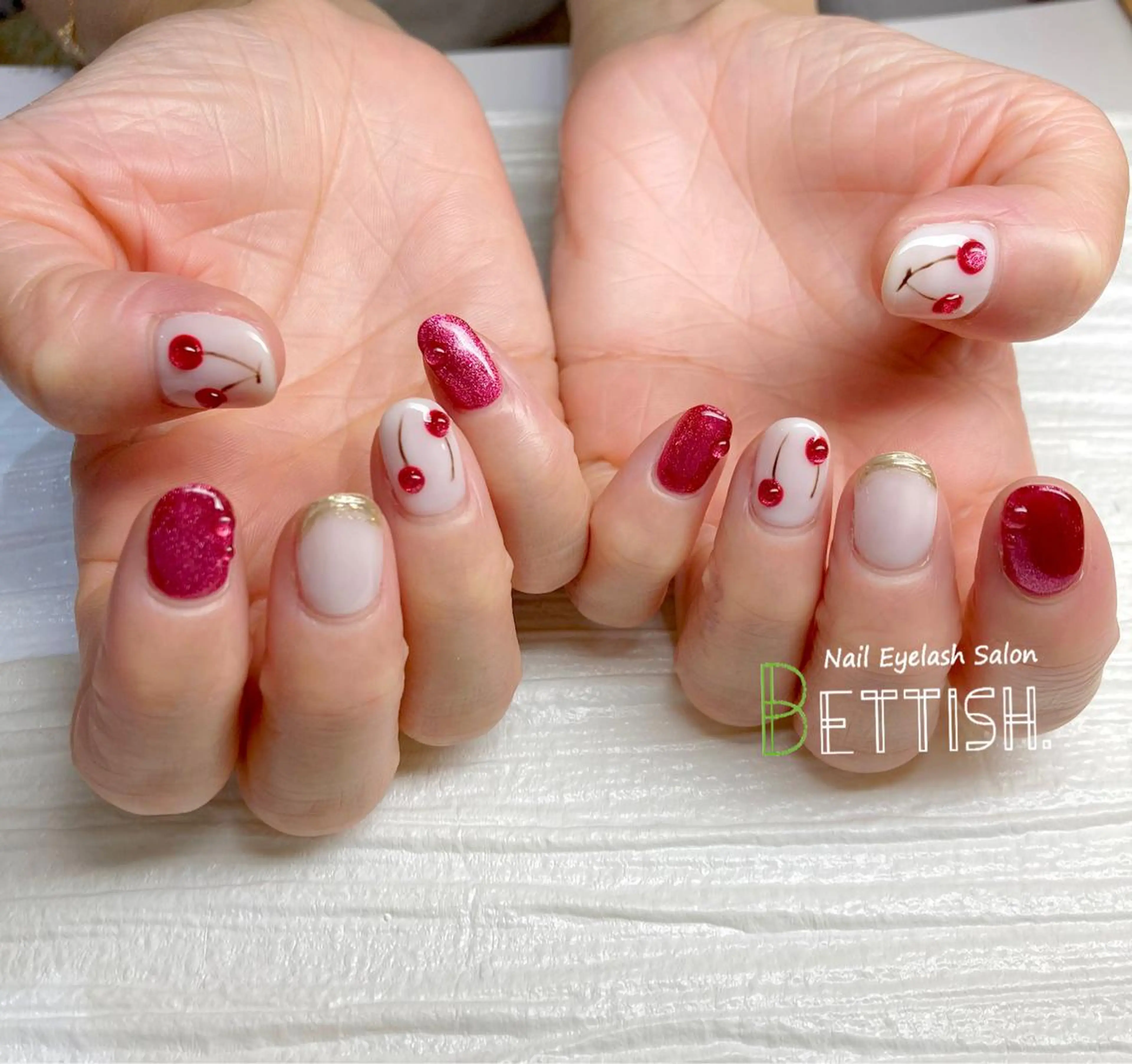 ネイル 赤色 ハンドネイル BETTISH. KUMIKO☺︎︎のネイルデザイン