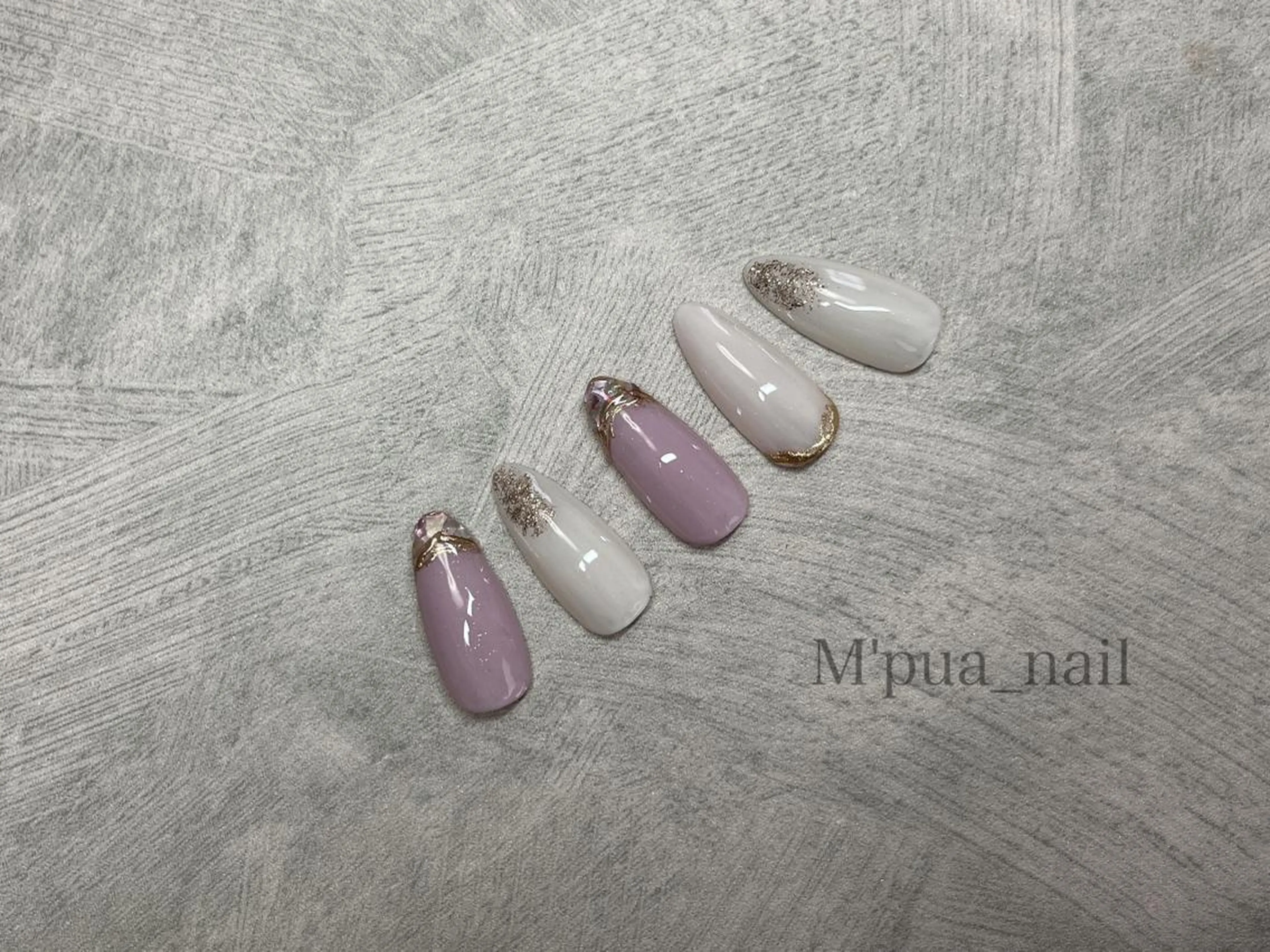 ネイル フレンチネイル ニュアンスネイル MIKA ♡の眉毛・アイブロウイメージ