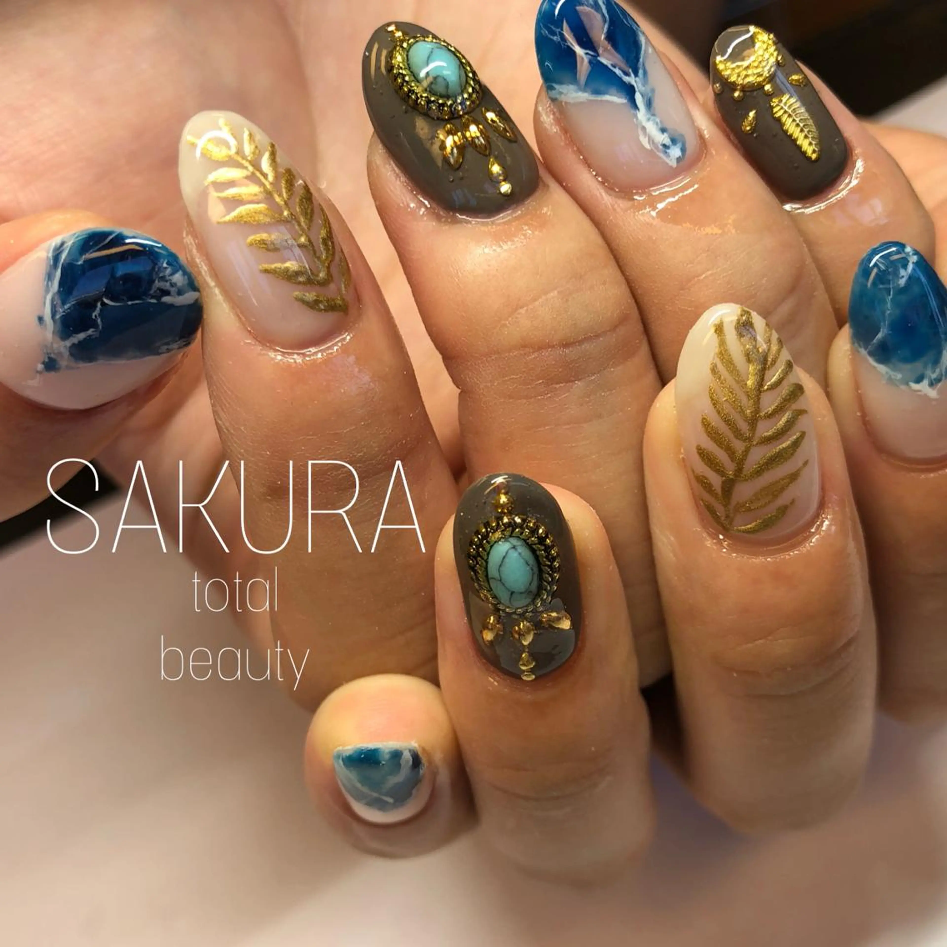 ネイル ハンドネイル フットネイル SAKURA 山野のマツエク・マツパデザイン