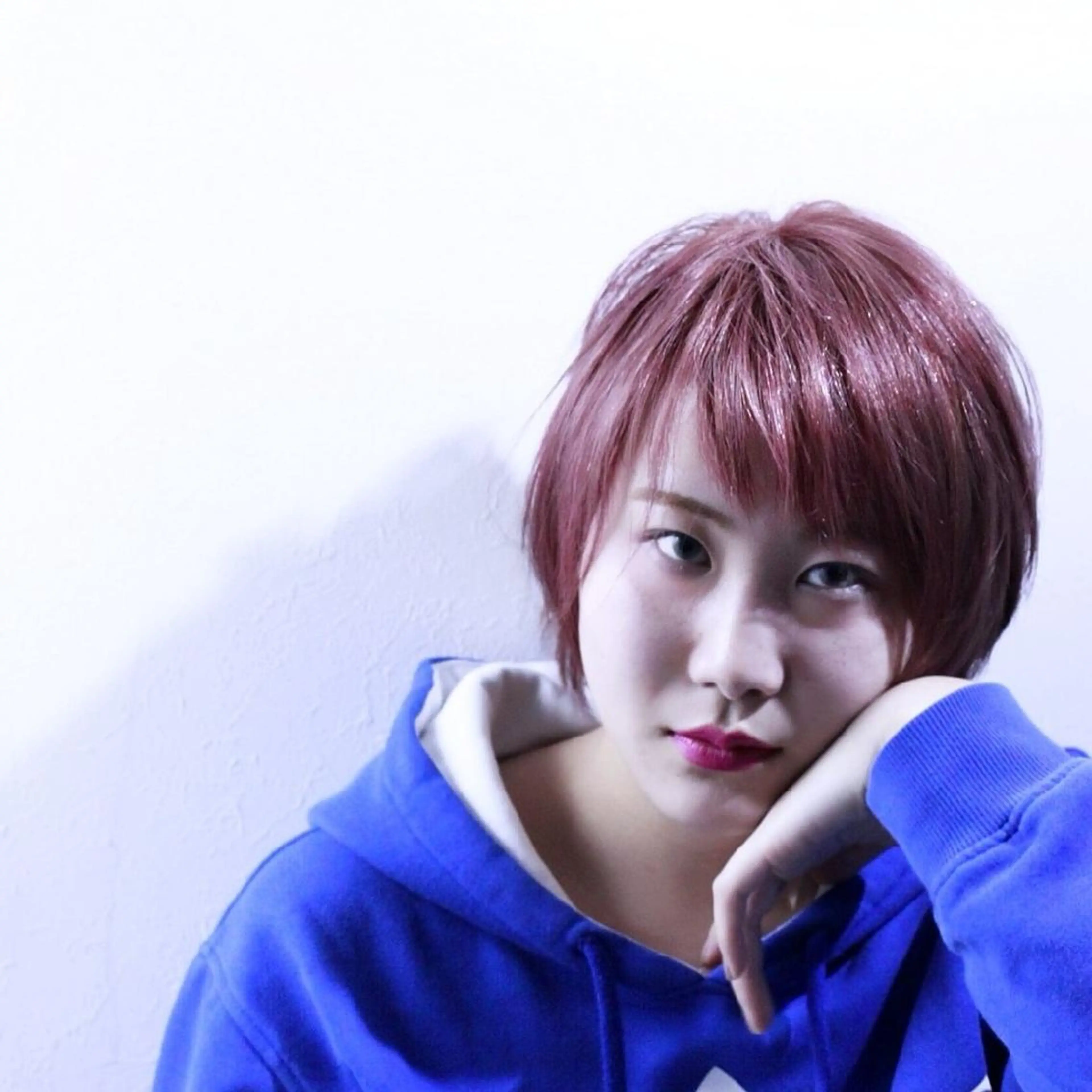 ショート カラー アッシュ ラベンダーカラー 渡邉 浩平のヘアスタイル