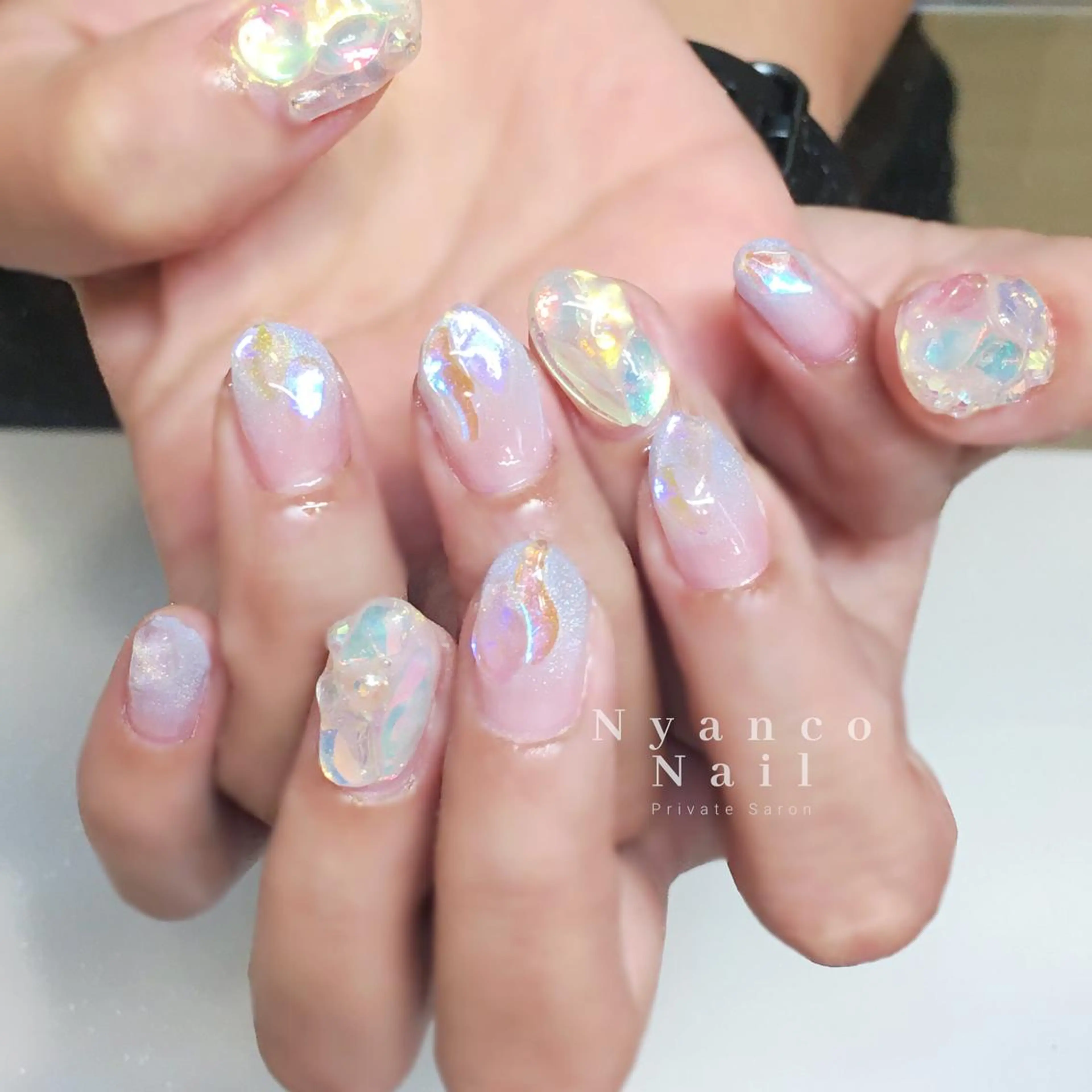 ネイル オーロラネイル ジェルネイル 氷ネイル・うるうるネイル 夏ネイル ワンホンネイル Nyanco Nailのネイルデザイン