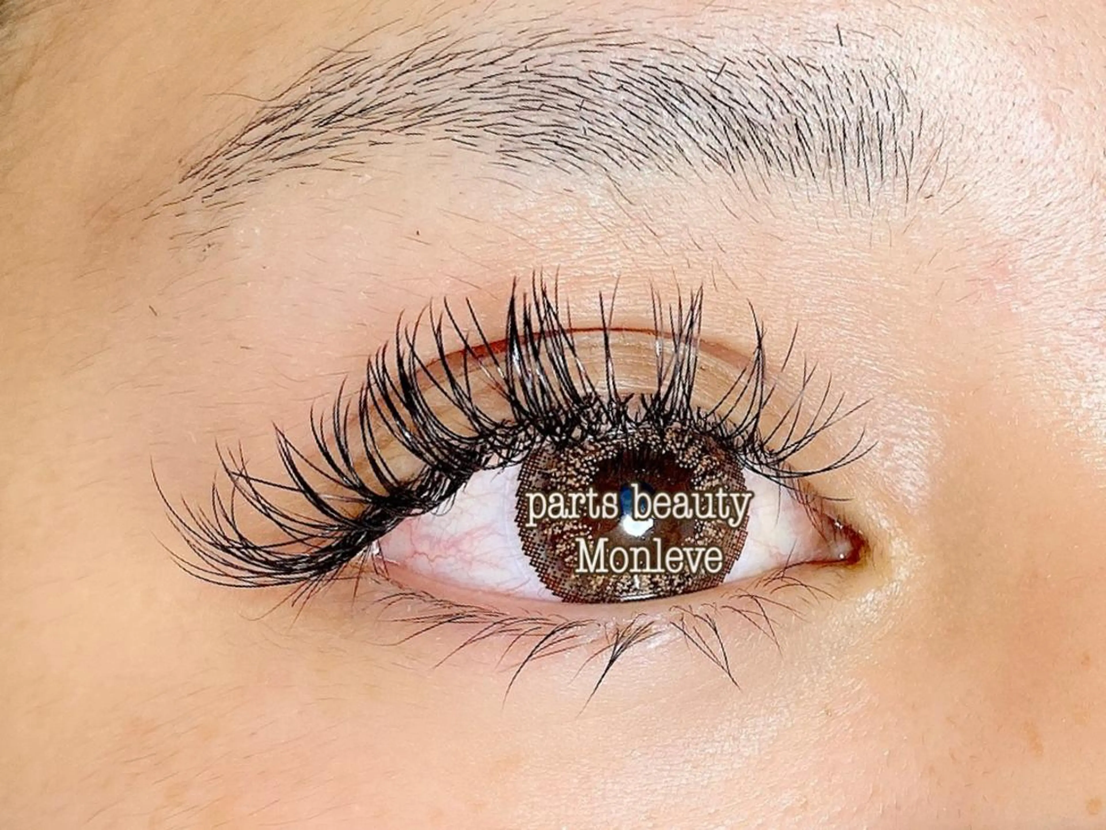 マツエク・マツパ 付け放題 フラットラッシュ マツエク ＲＥＶＩＡ. rinaのマツエク・マツパデザイン