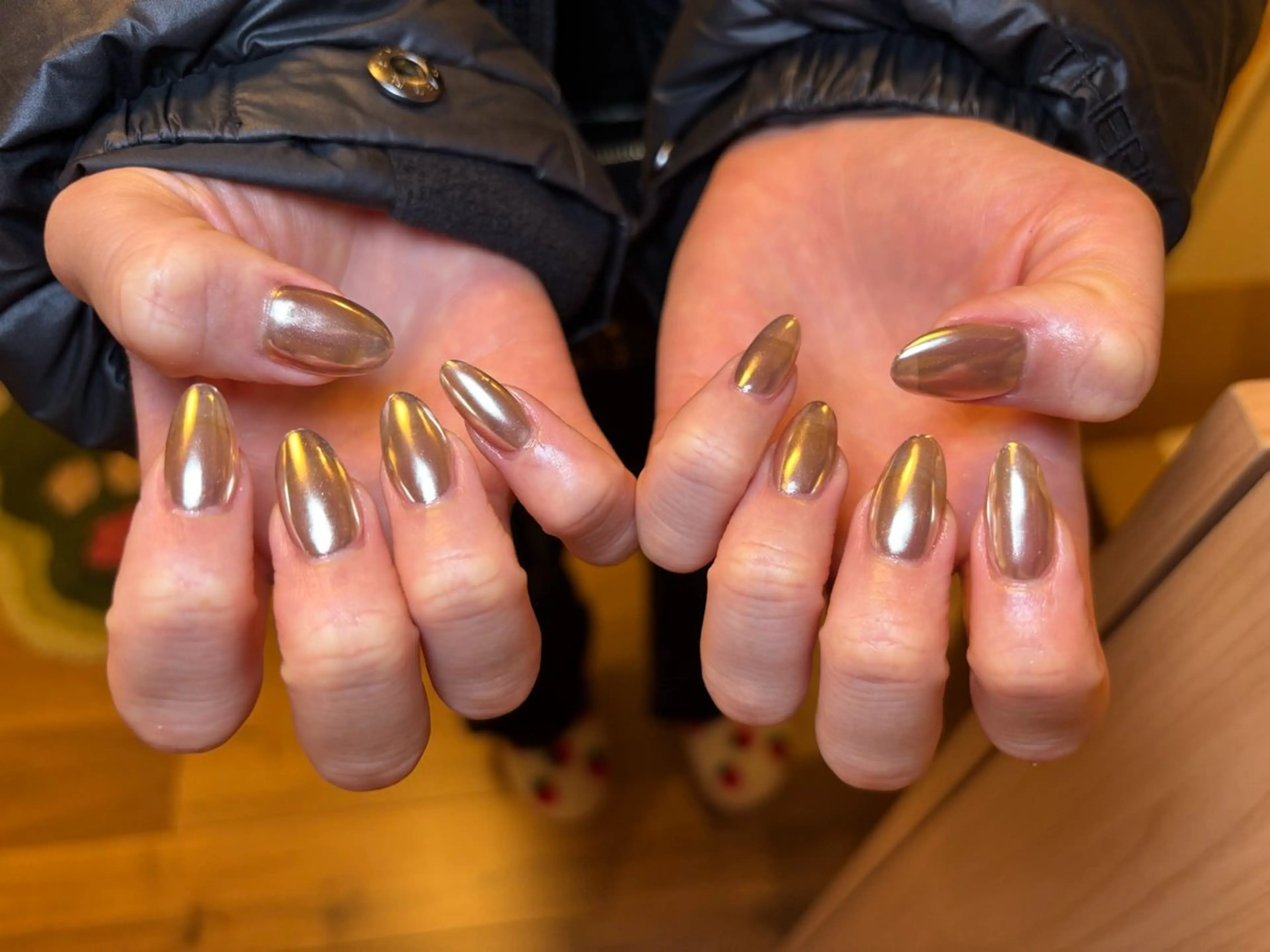 ネイル ミラーネイル 京 美人のネイルデザイン