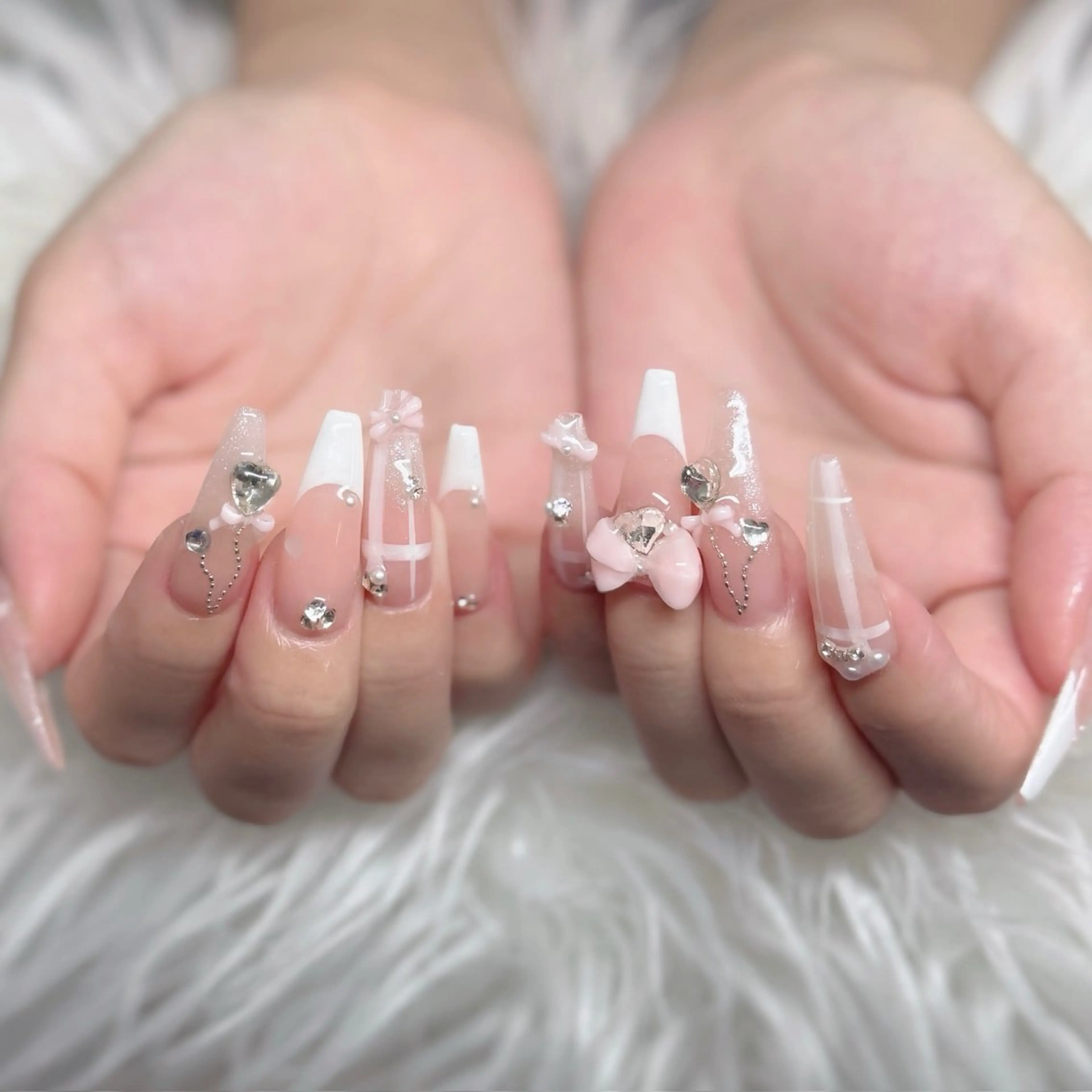 ネイル ロングネイル マグネットネイル リボン 夏ネイル スーパーロングネイル ハンドネイル Hani Nail Salonのネイルデザイン
