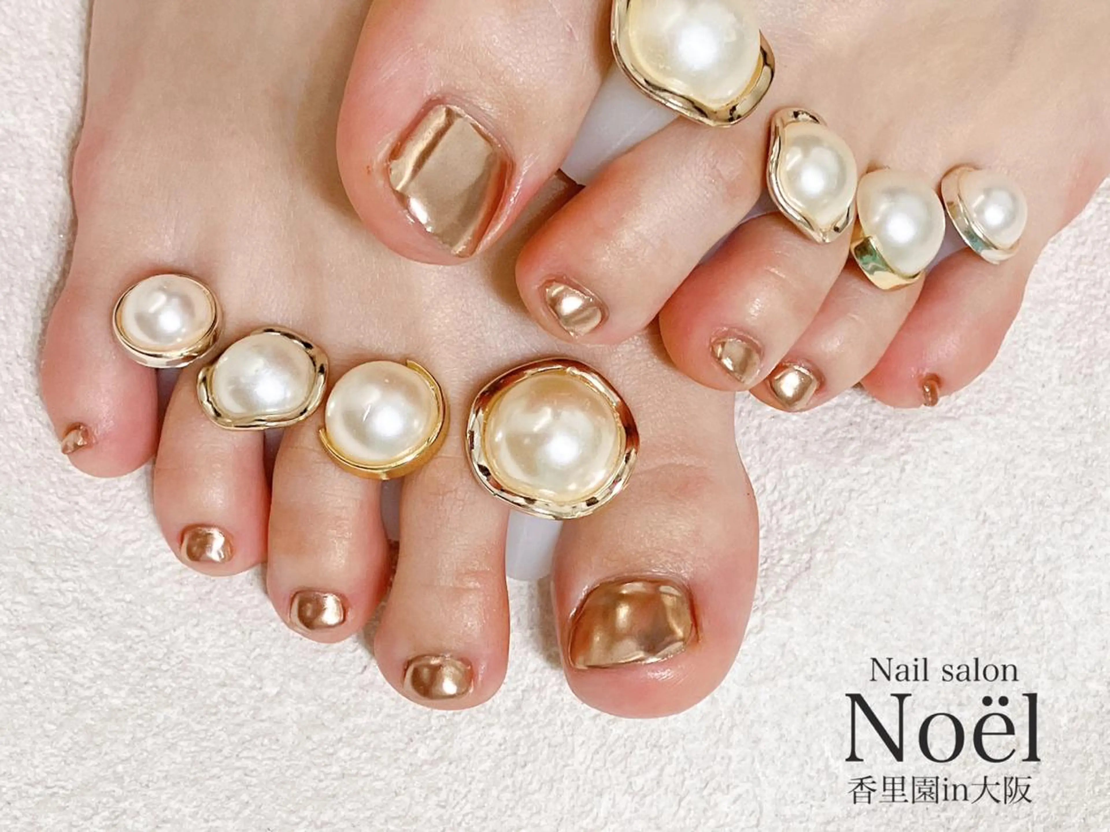 ネイル ミラーネイル ピンク Nailsalon ＆Noelのネイルデザイン