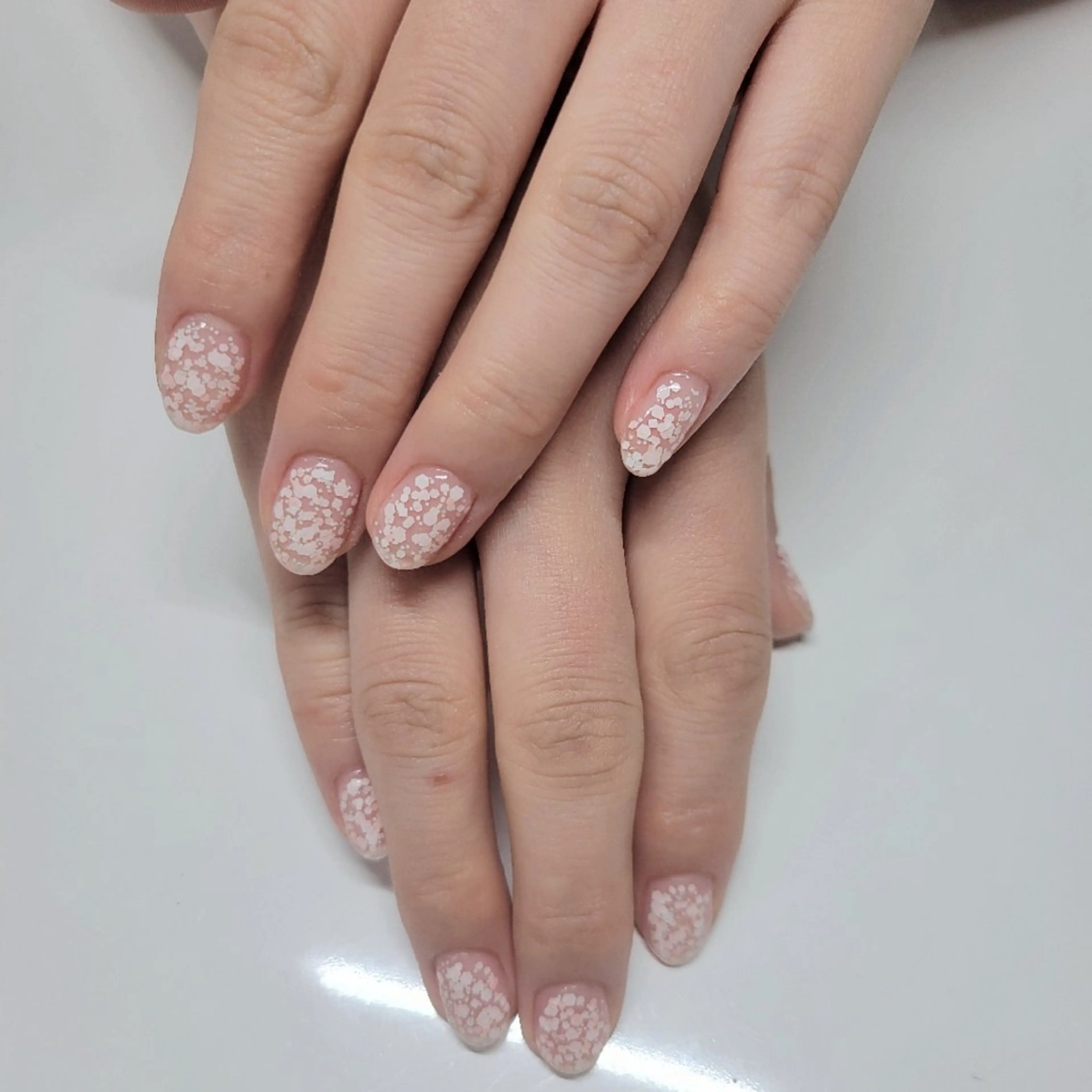 ネイル クリアネイル ワンカラーネイル 春ネイル Natsumi 🦊  Nailのネイルデザイン
