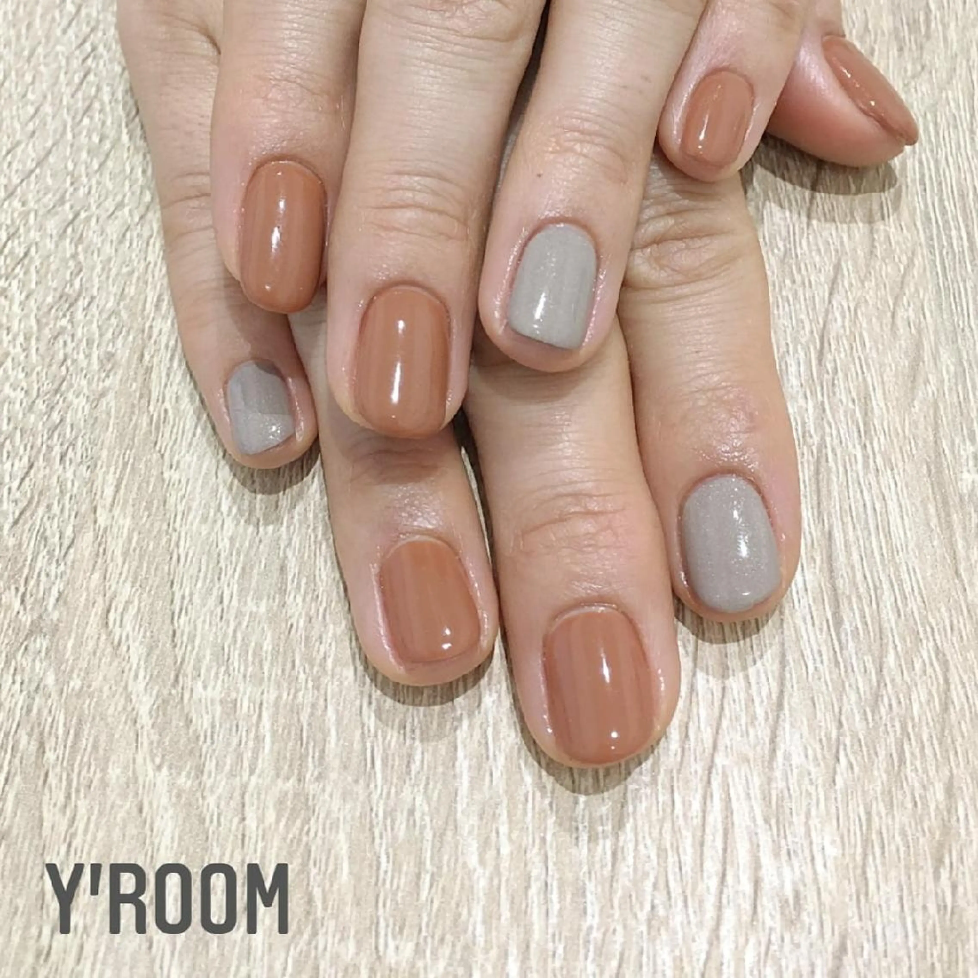 ネイル フラッシュネイル ジェルネイル マグネットネイル ニュアンスネイル ワンカラーネイル ハンドネイル YUKA （ネイリスト）のネイルデザイン