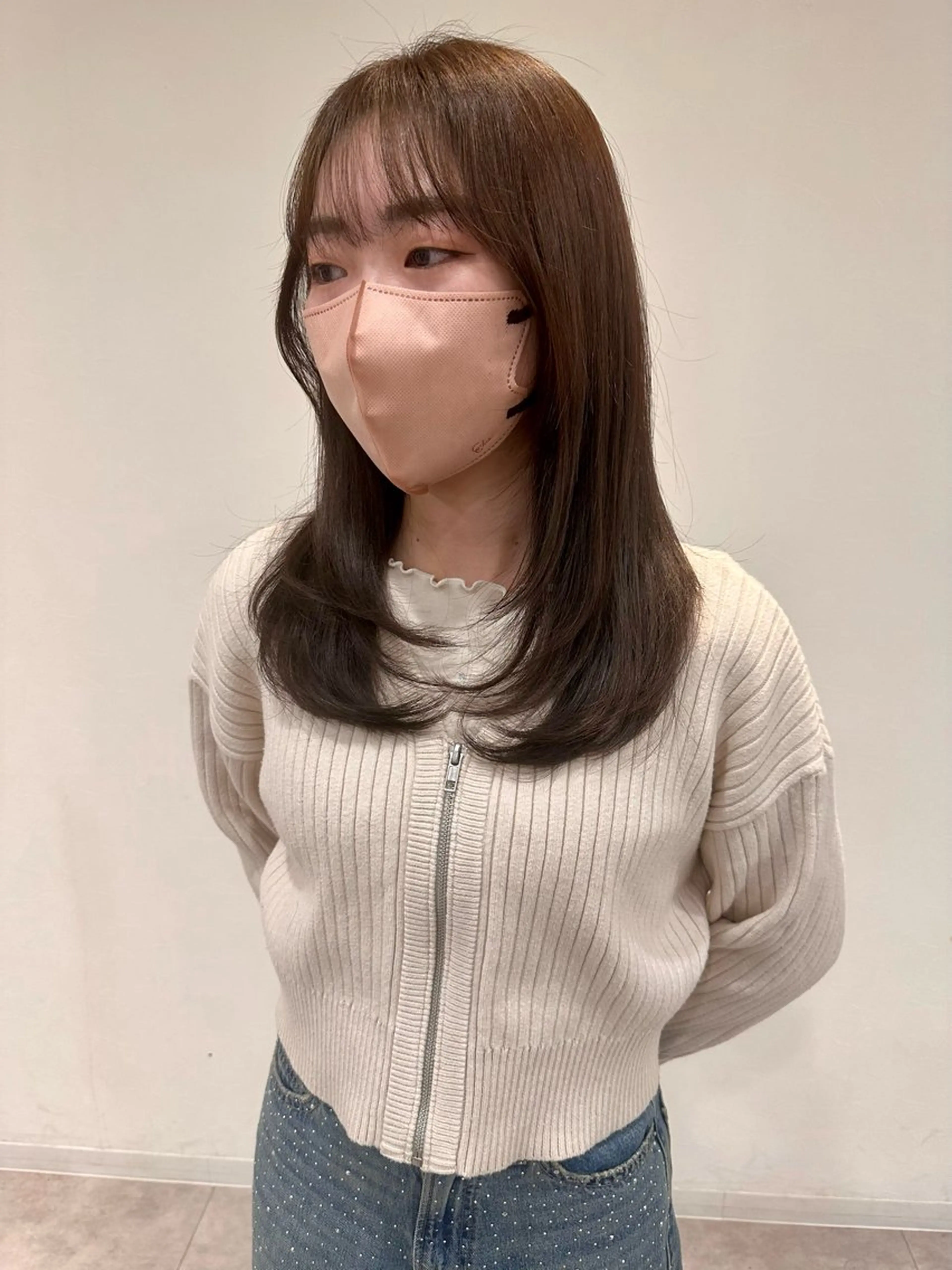 セミロング カラー レイヤーカット カット ヘアカラー 白髪ぼかしハイライト レイヤー川口　元気のヘアスタイル