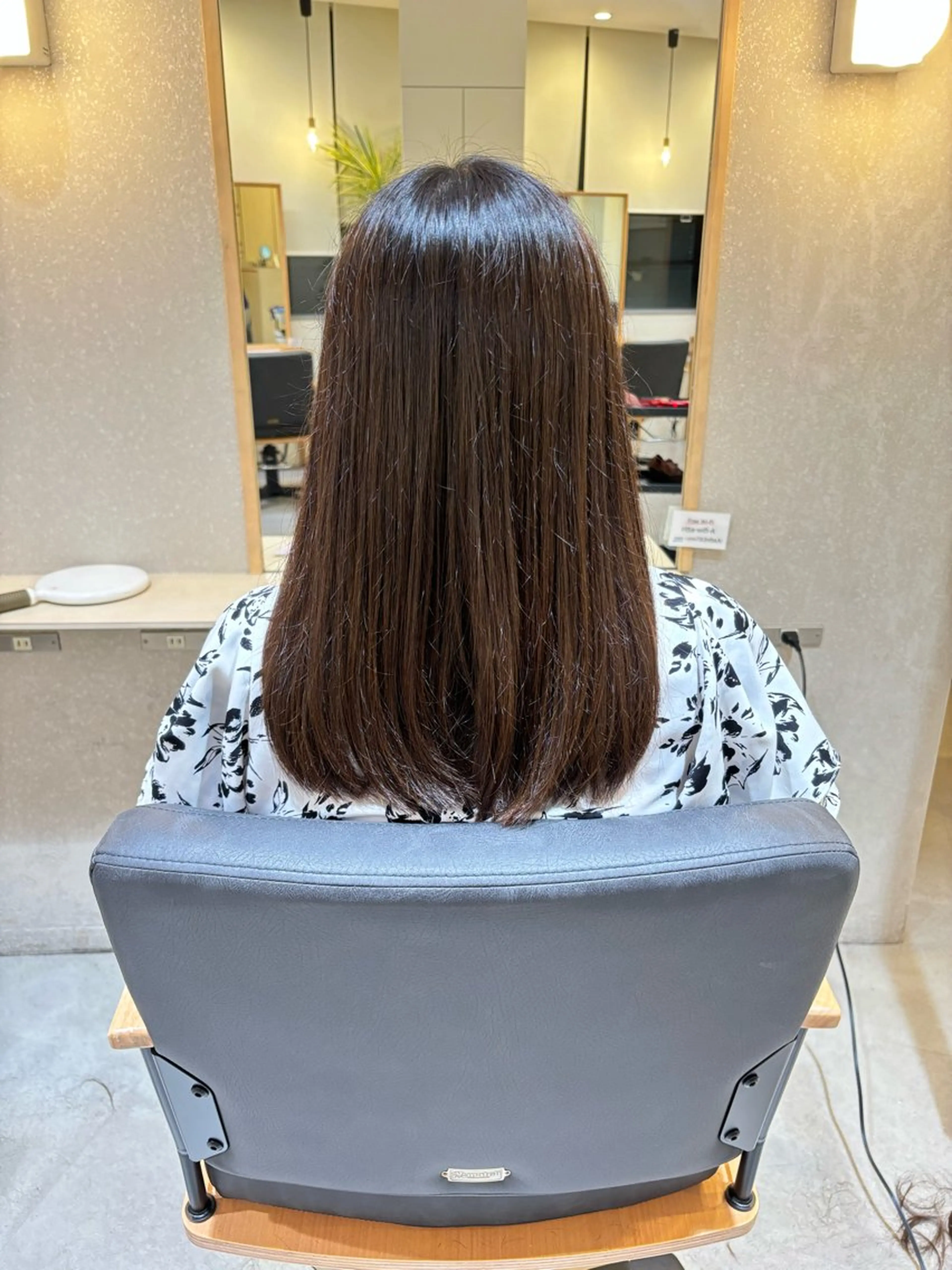 ロング 坂田 汐里のヘアスタイル