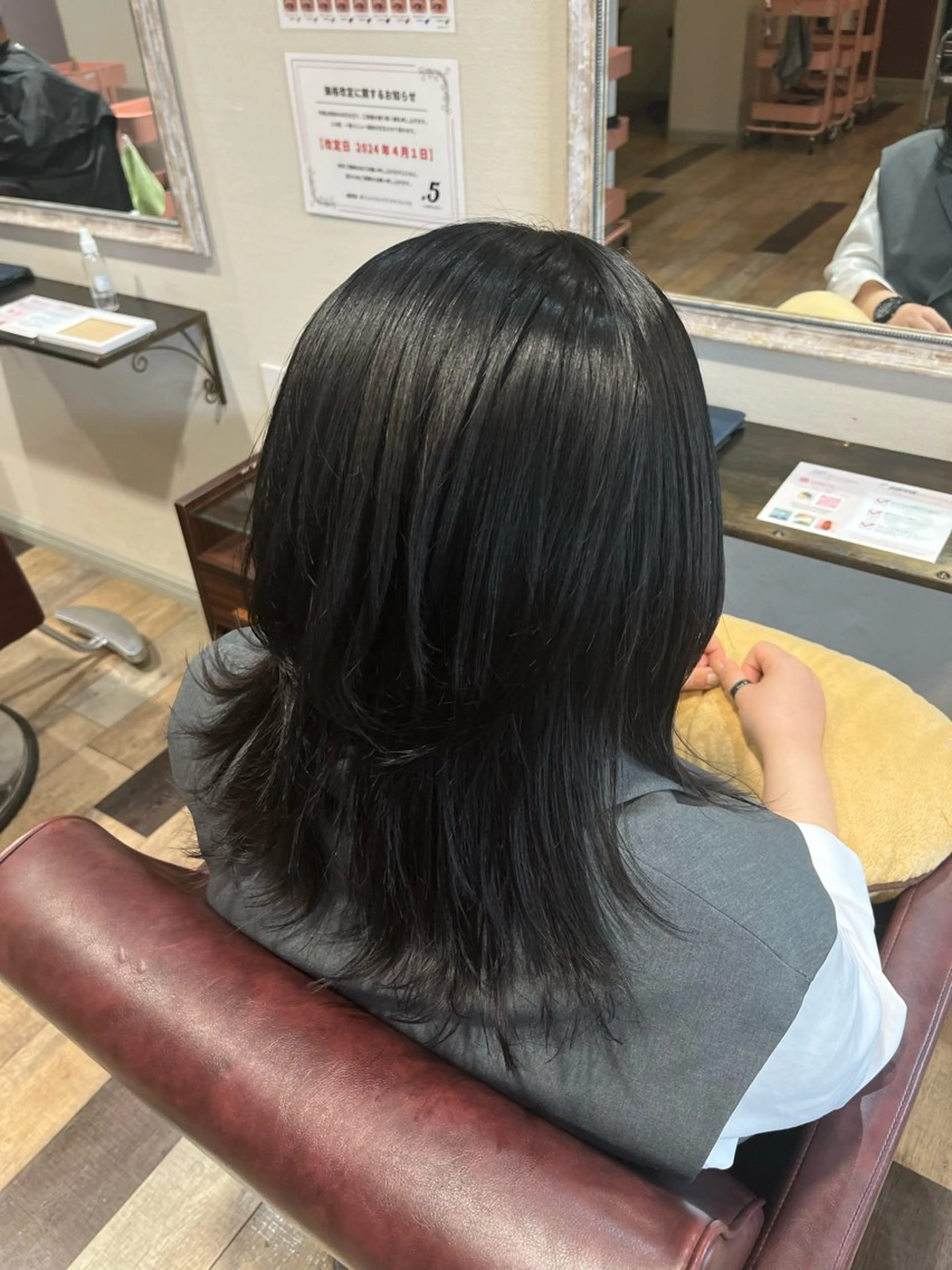 ミディアム ハイレイヤー レイヤーカット 顔まわり/透け感 カラー/青栁優🔆のヘアスタイル