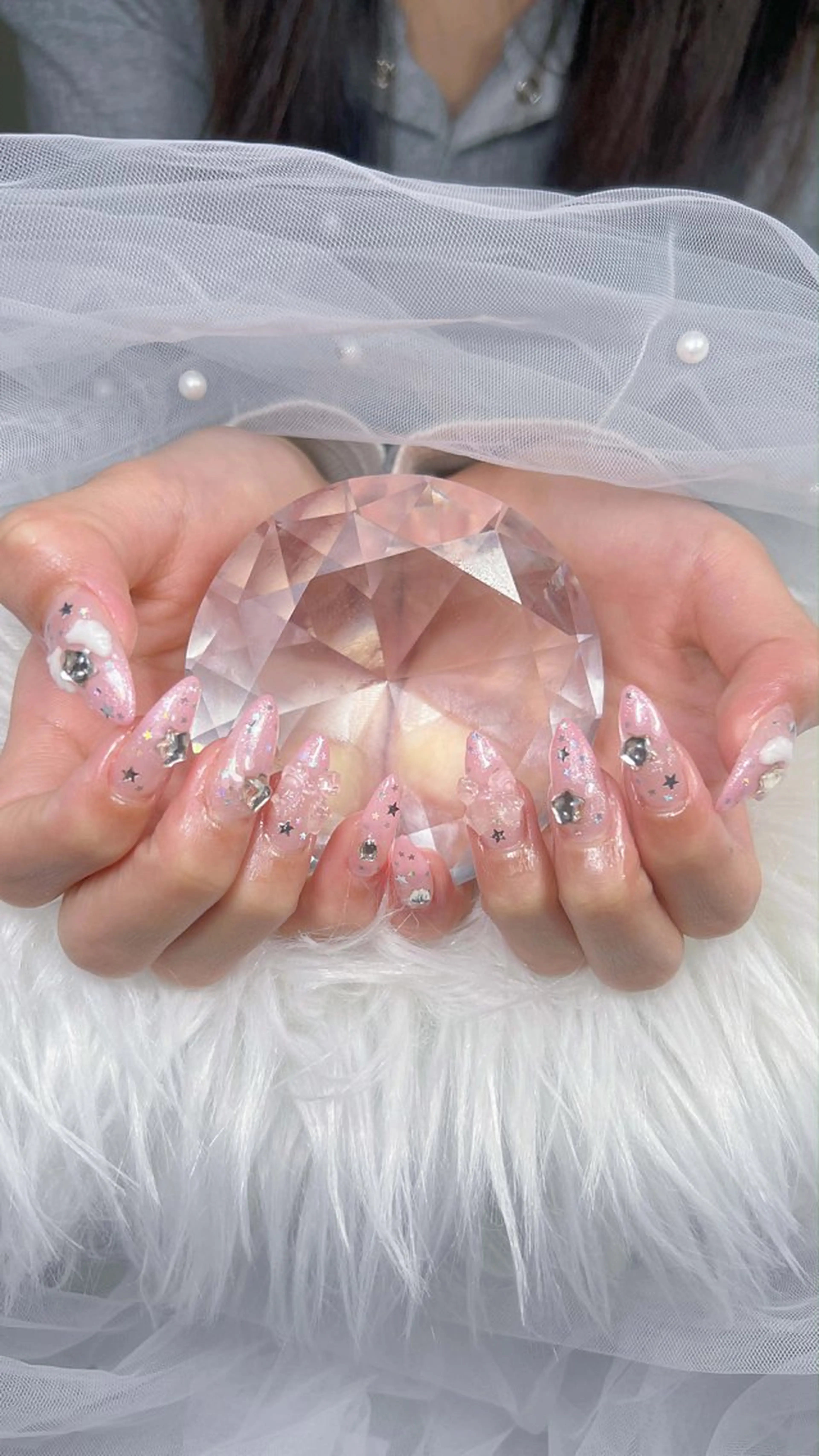 ネイル アートネイル オーロラネイル チークネイル 長さ出し フットネイル ハンドネイル ハンドケア Mio_ Noiranailのネイルデザイン