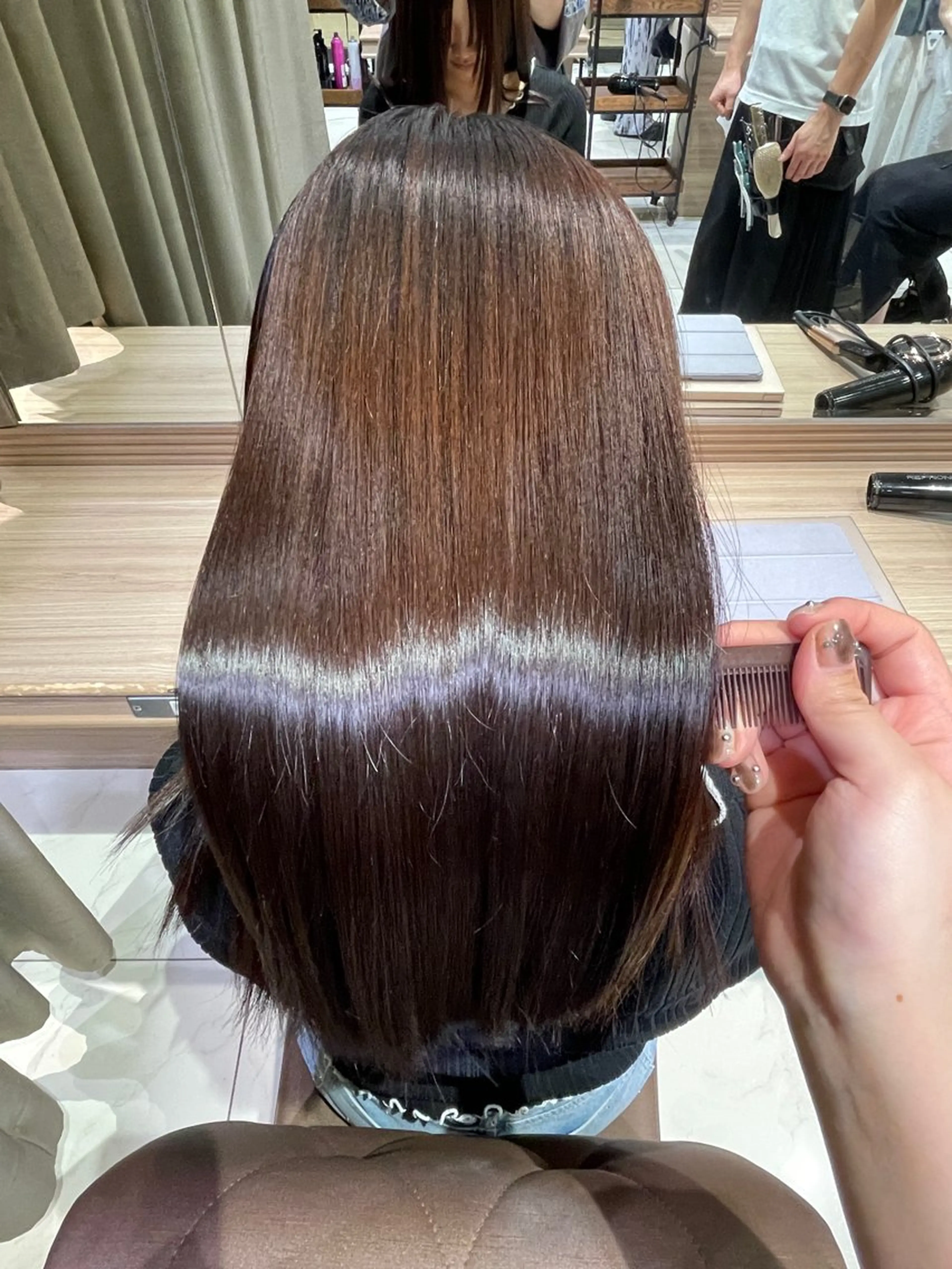 ロング 縮毛矯正 艶カラー まなか🌀のヘアスタイル