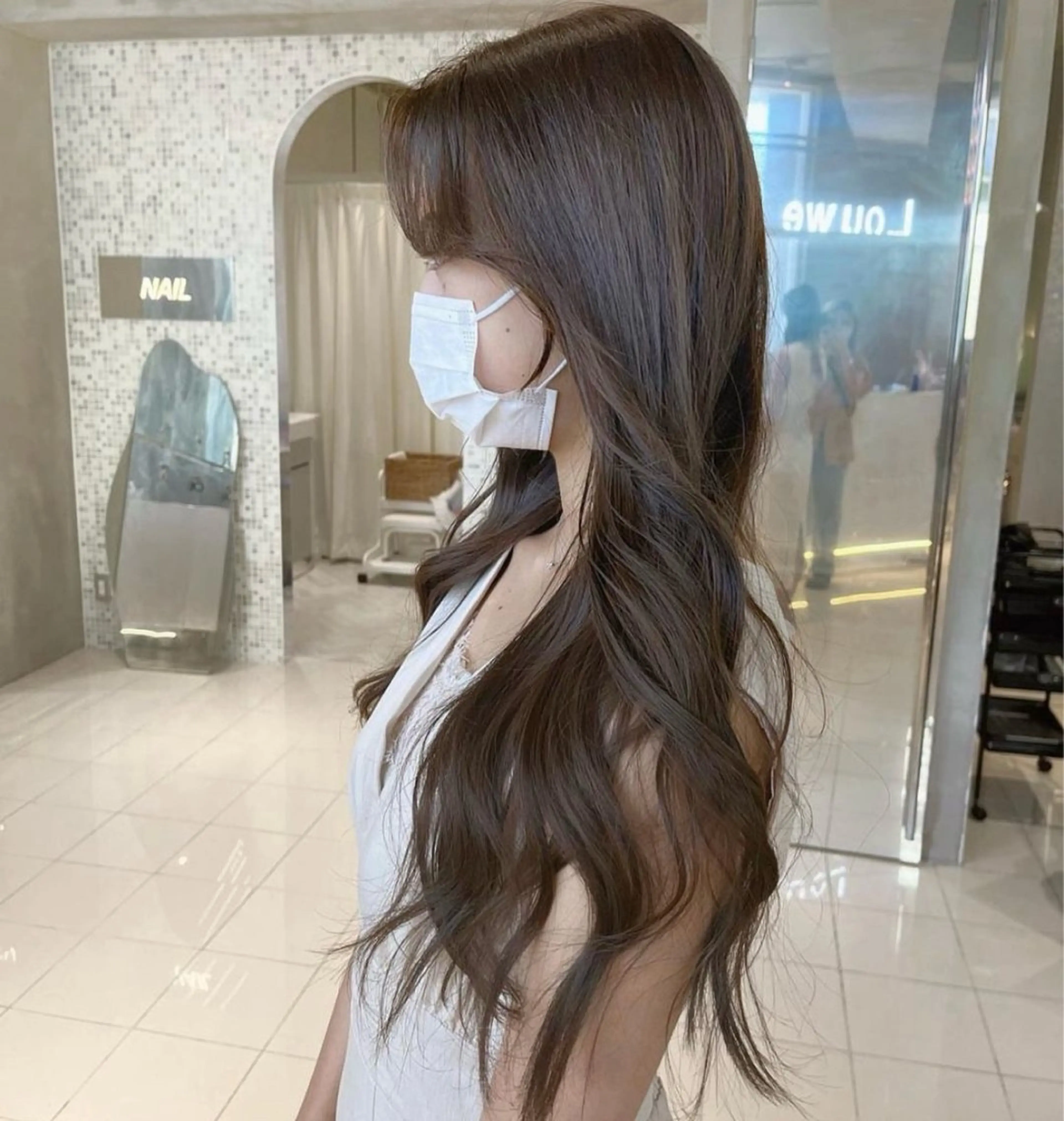 ロング カラー カット ヘアカラー トリートメント 韓国ヘア／レイヤー/ 🤍ayumuのヘアスタイル