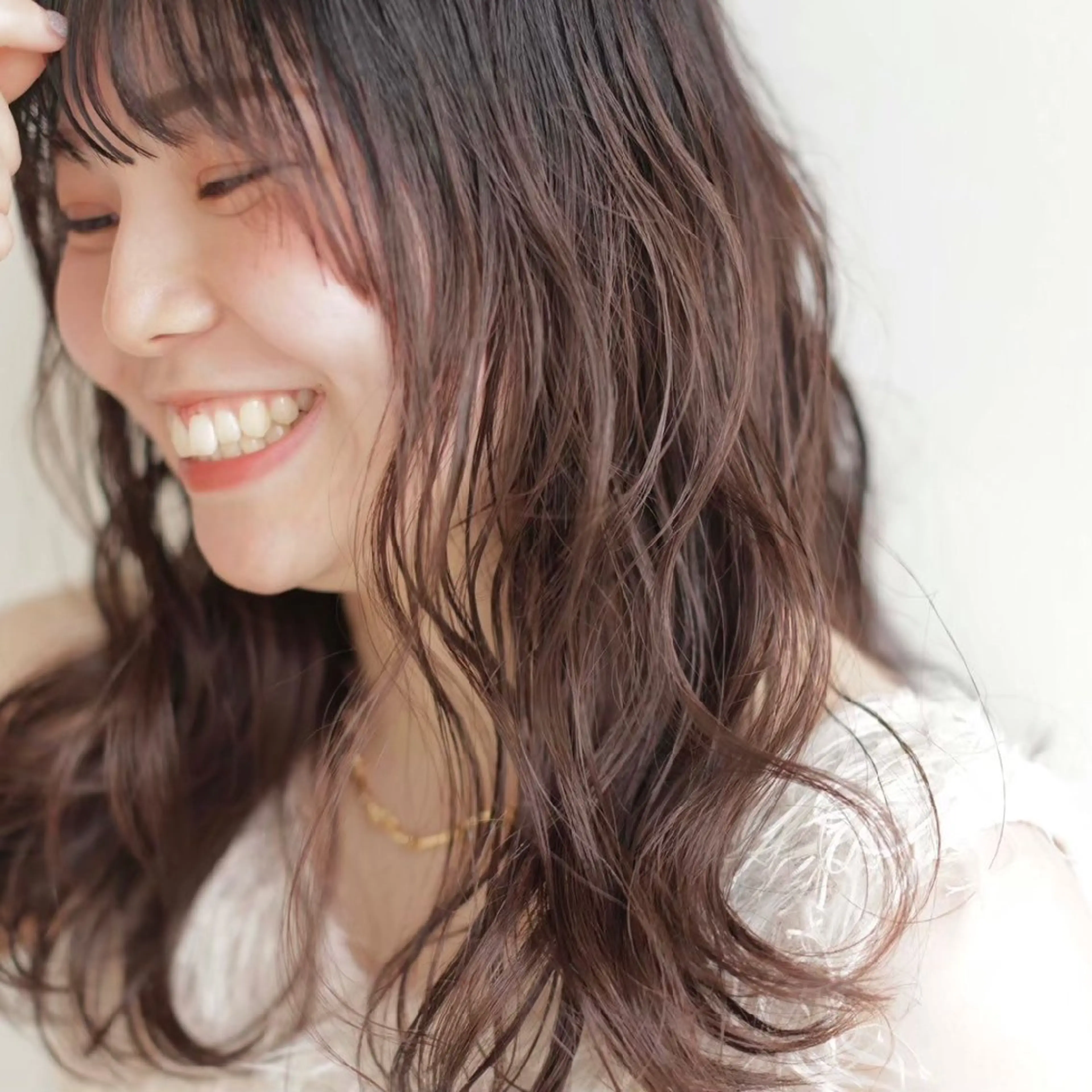 カラー 束感まつぱ🥑🤍 NATUKI🤍のヘアスタイル