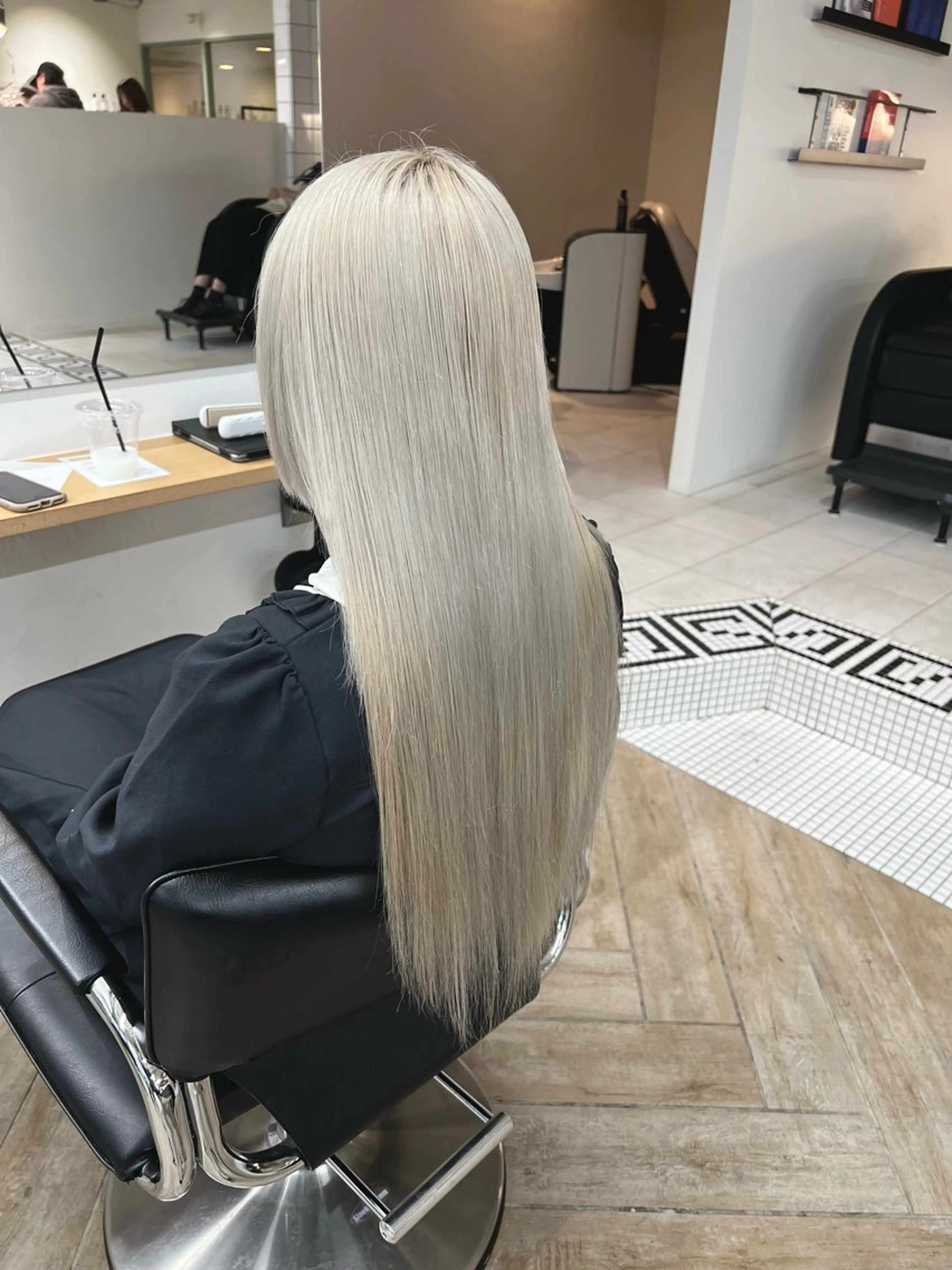 ロング カラー カット ヘアカラー トリートメント ベージュ/髪質改善 新潟/万代/井上佑のヘアスタイル