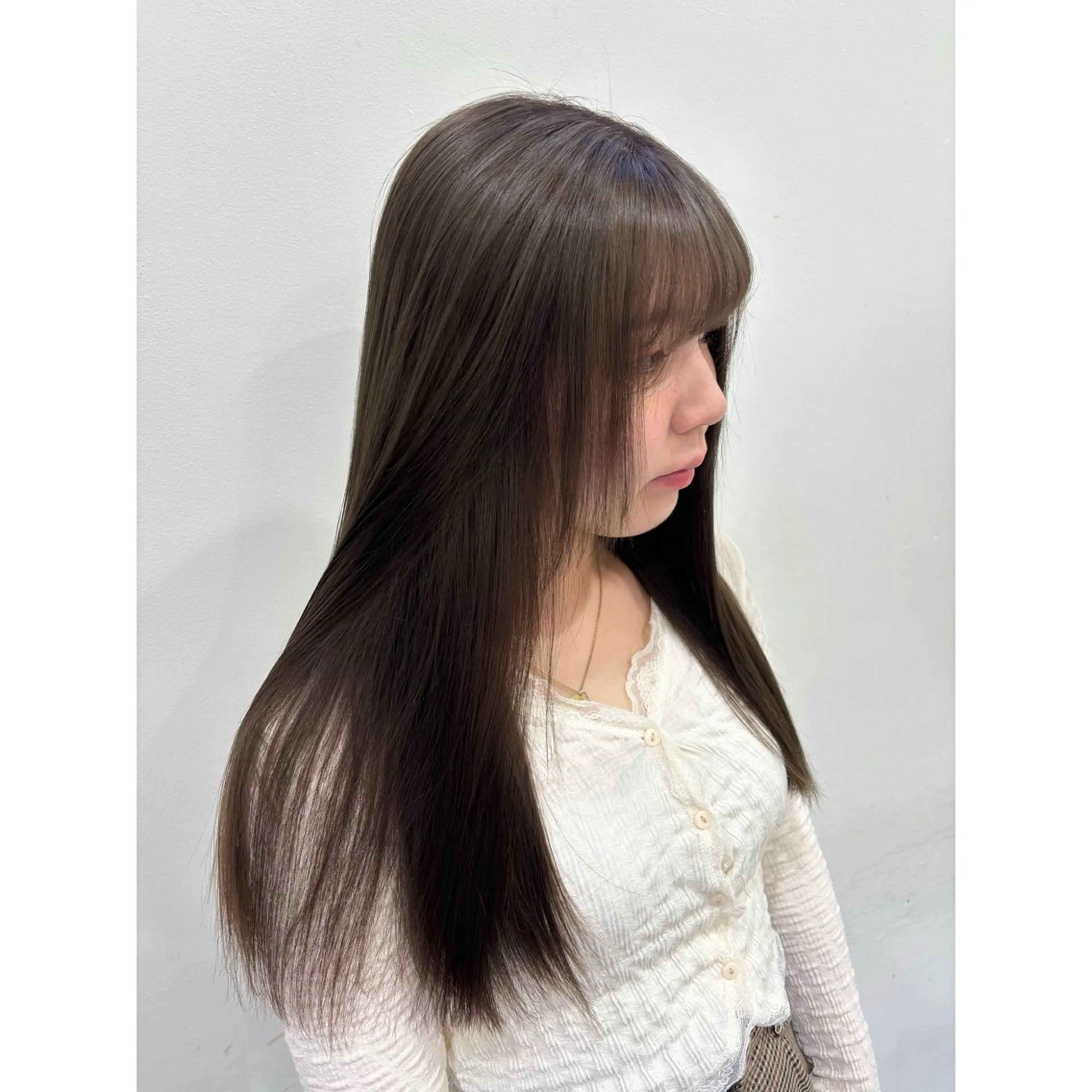 ロング カラー グレージュ オリーブグレージュ オリーブグレー 🎀レイヤー/ カラー🐕‍🦺anのヘアスタイル