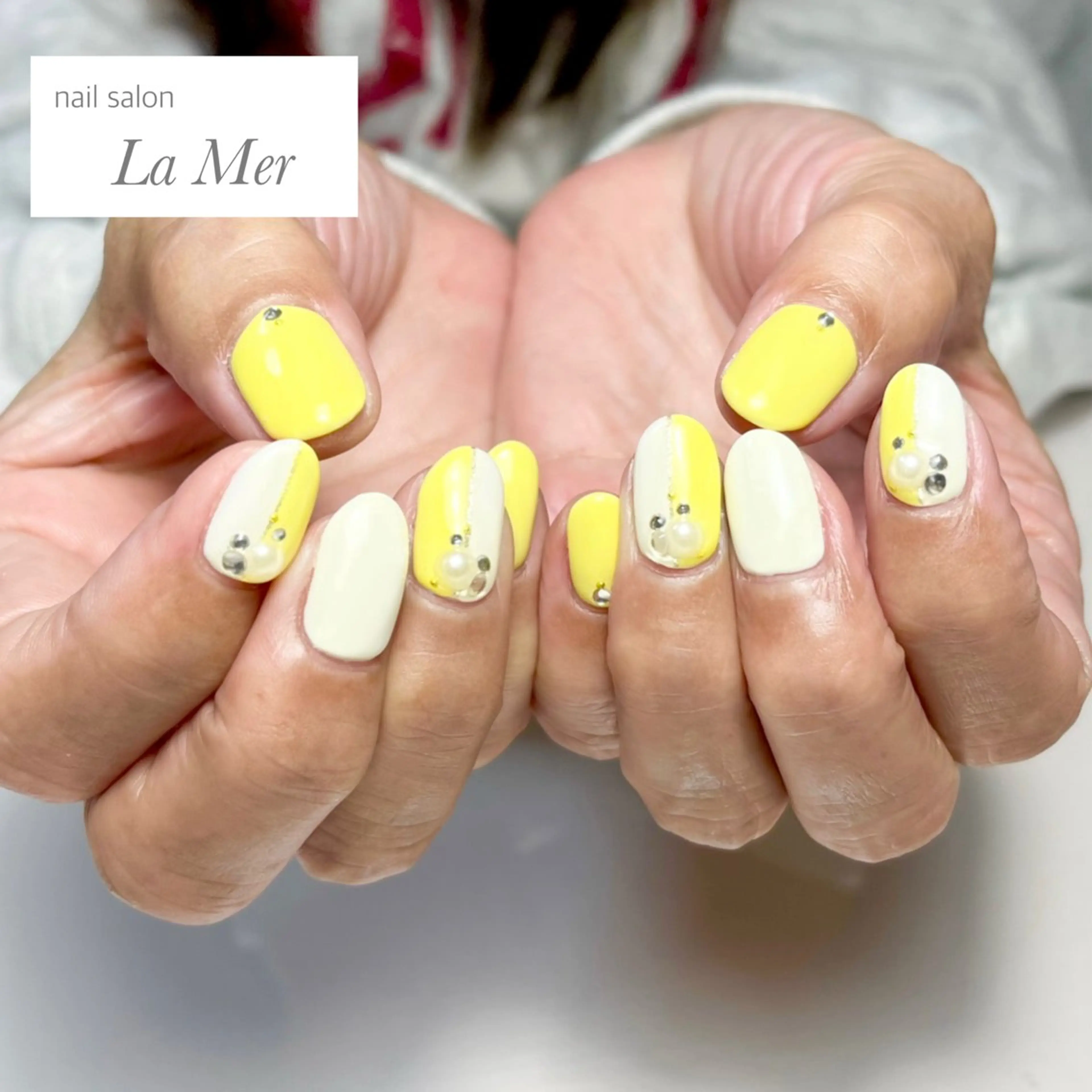 ネイル カジュアル オフィスネイル シルバー シンプルネイル 春ネイル ハンドネイル nailsalon La Merのネイルデザイン