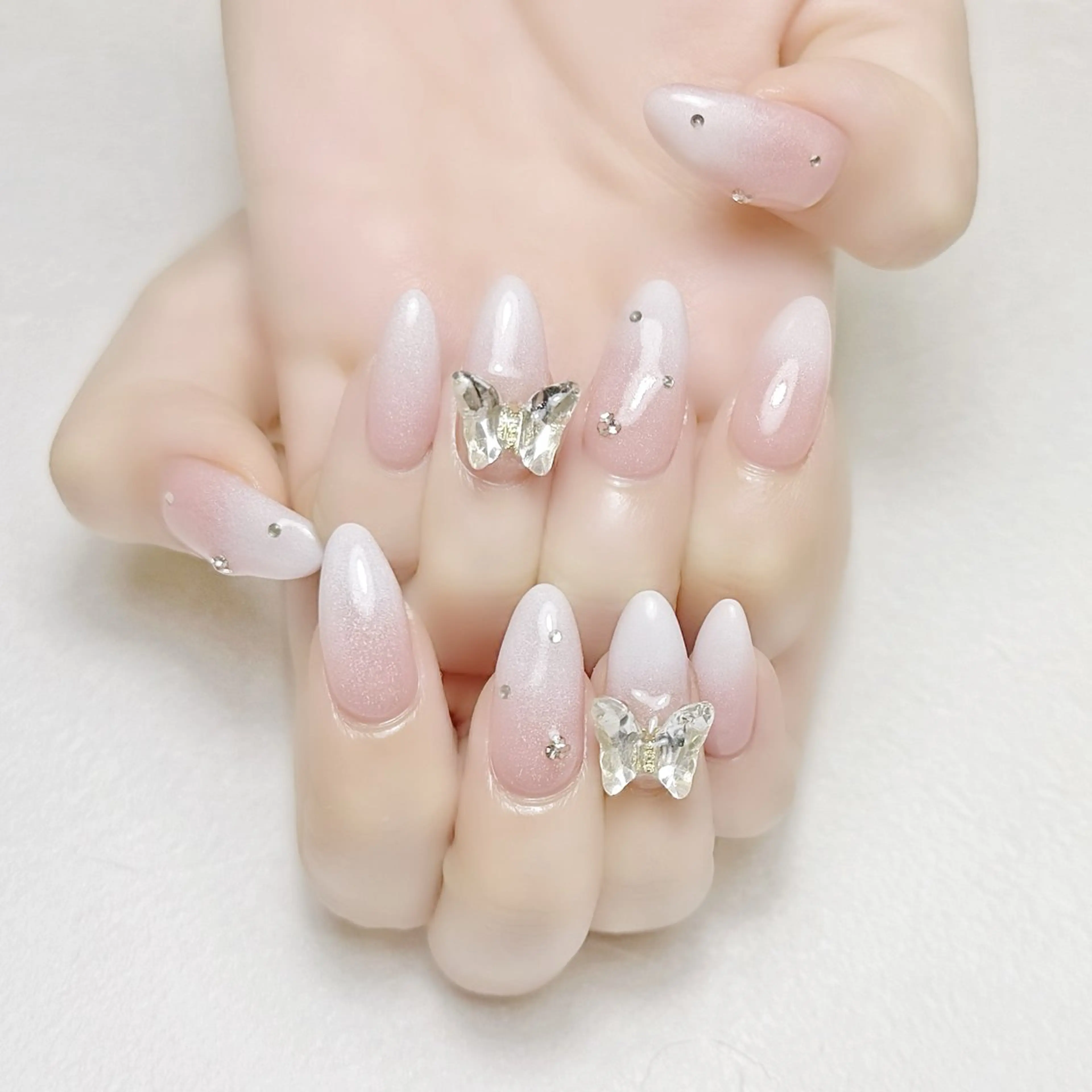 ネイル グラデーション ラメ(グリッター) ピンク 春ネイル rouse nail RISATOのネイルデザイン