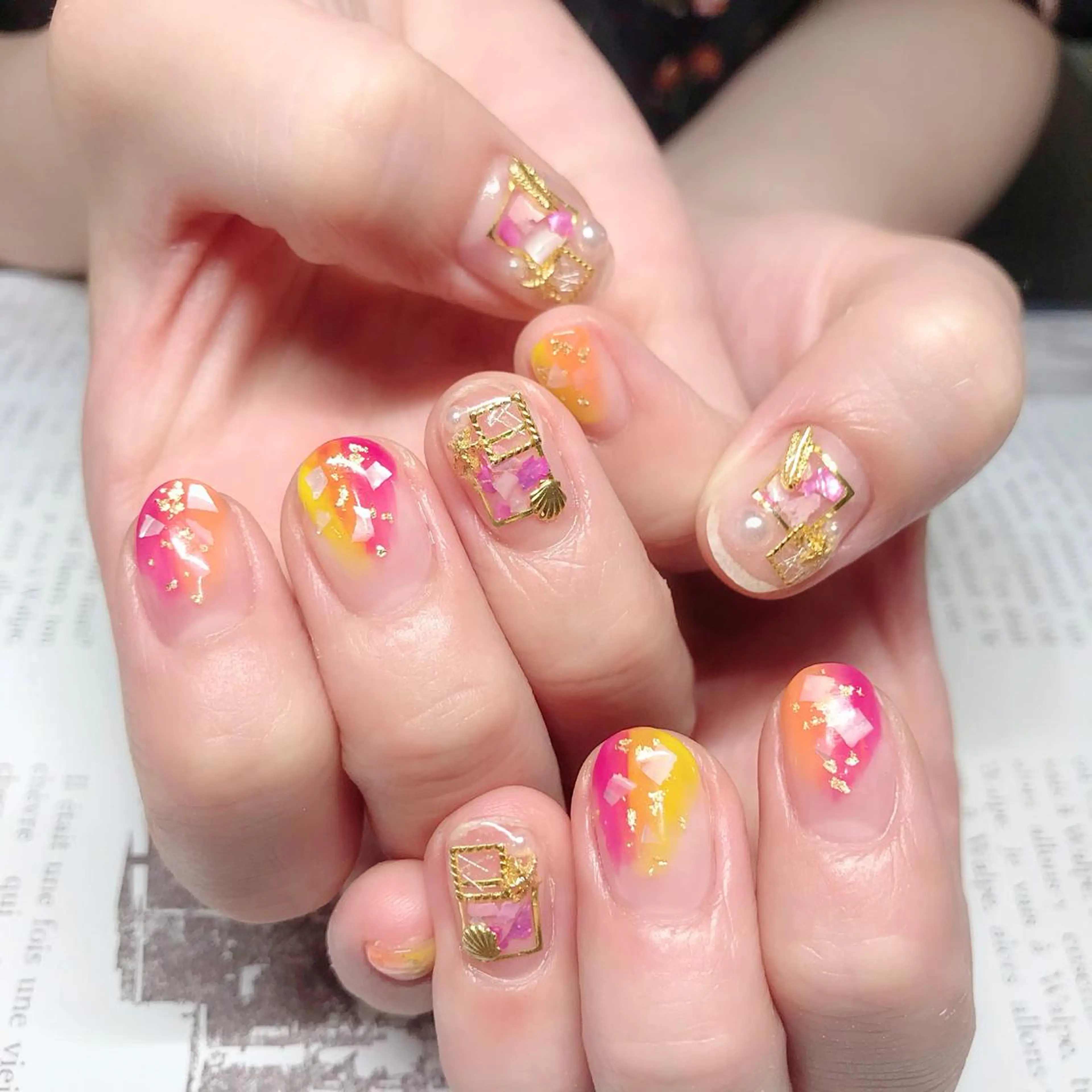 ネイル elu ：nail＆eyeのネイルデザイン