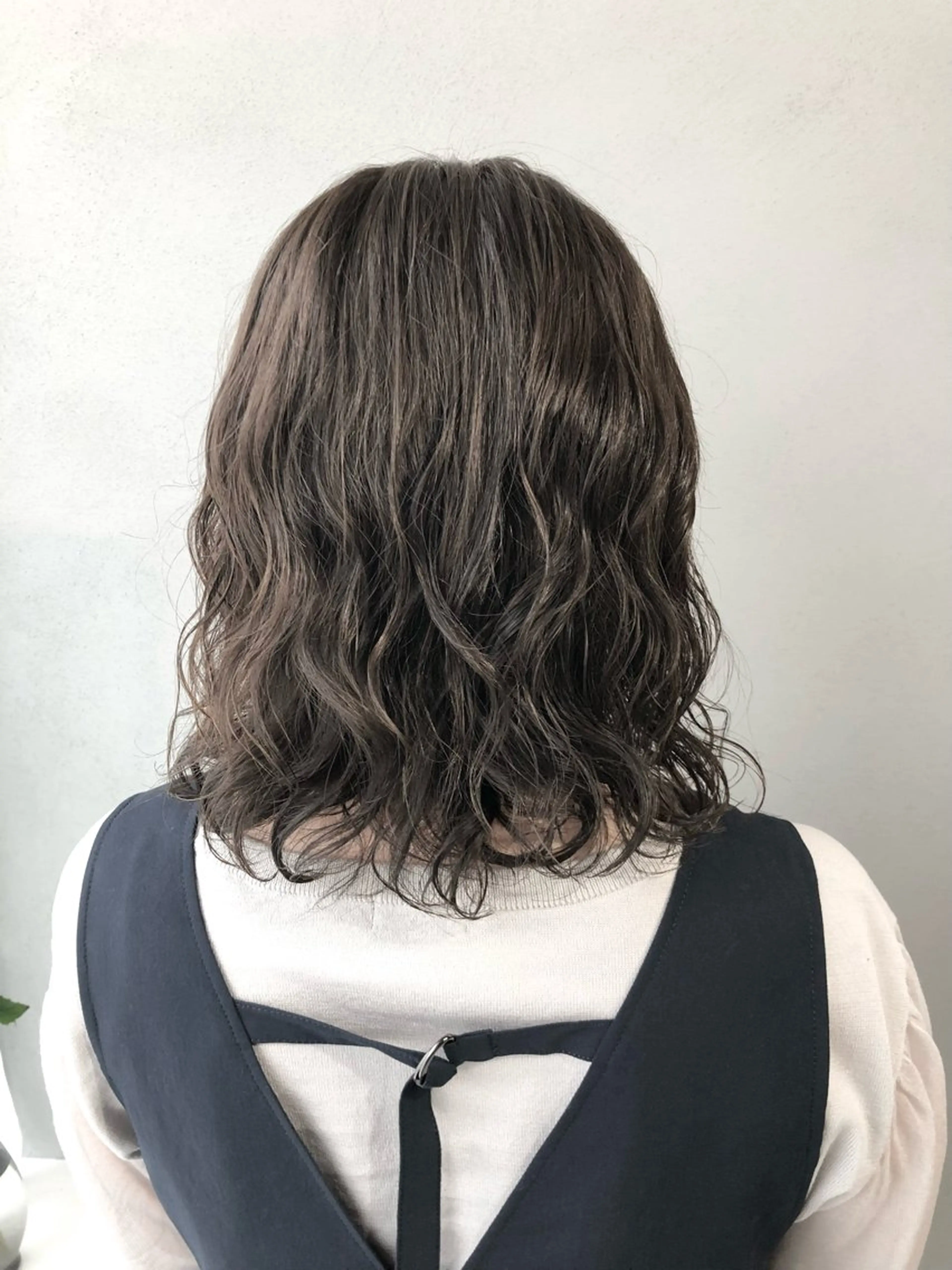 セミロング カラー パーマ akane/ボブ /オリーブベージュのヘアスタイル