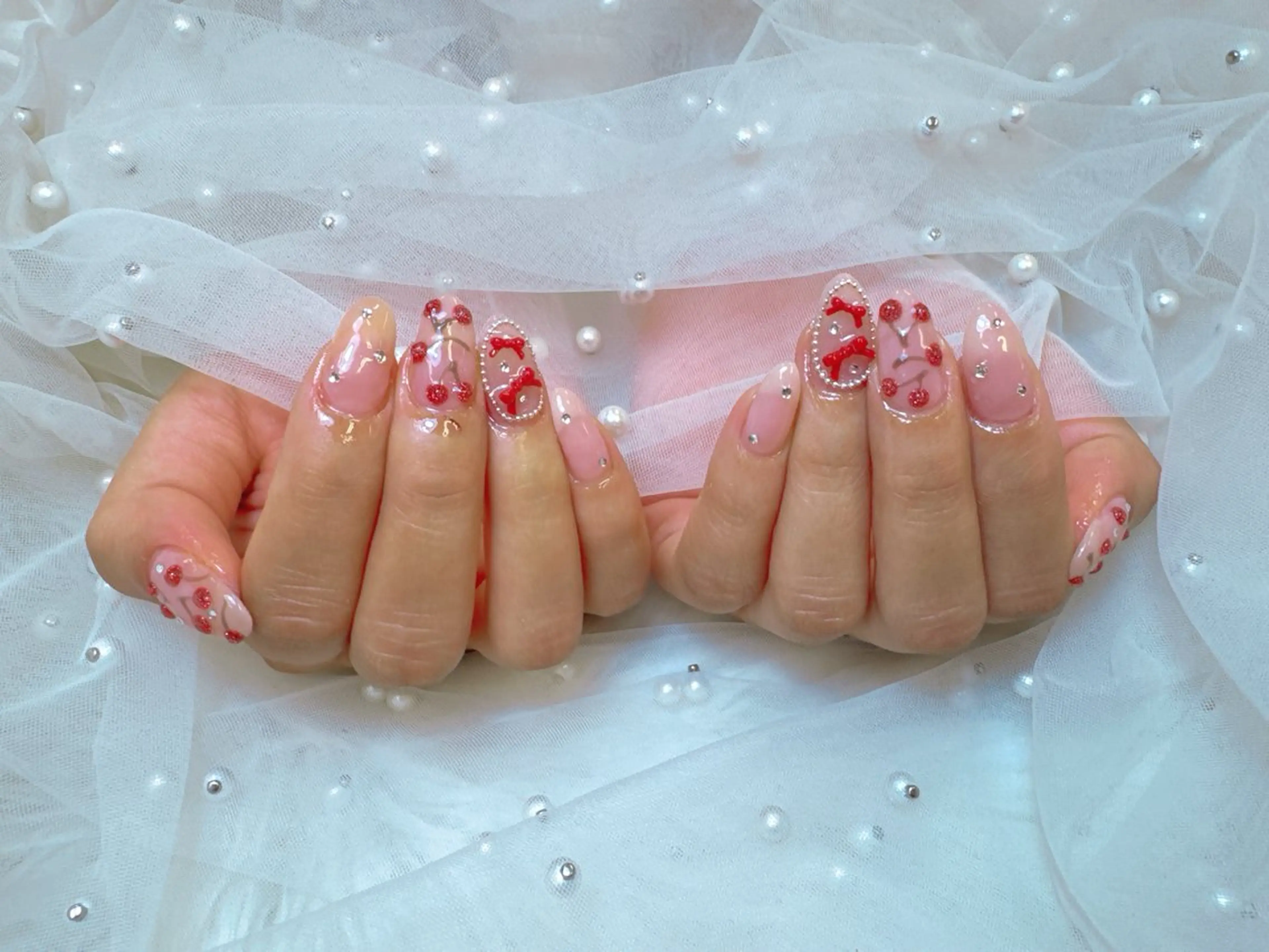 ネイル 成人式 ジェルネイル ハート キラキラネイル マグネットネイル ハンドネイル Queeens nailのネイルデザイン