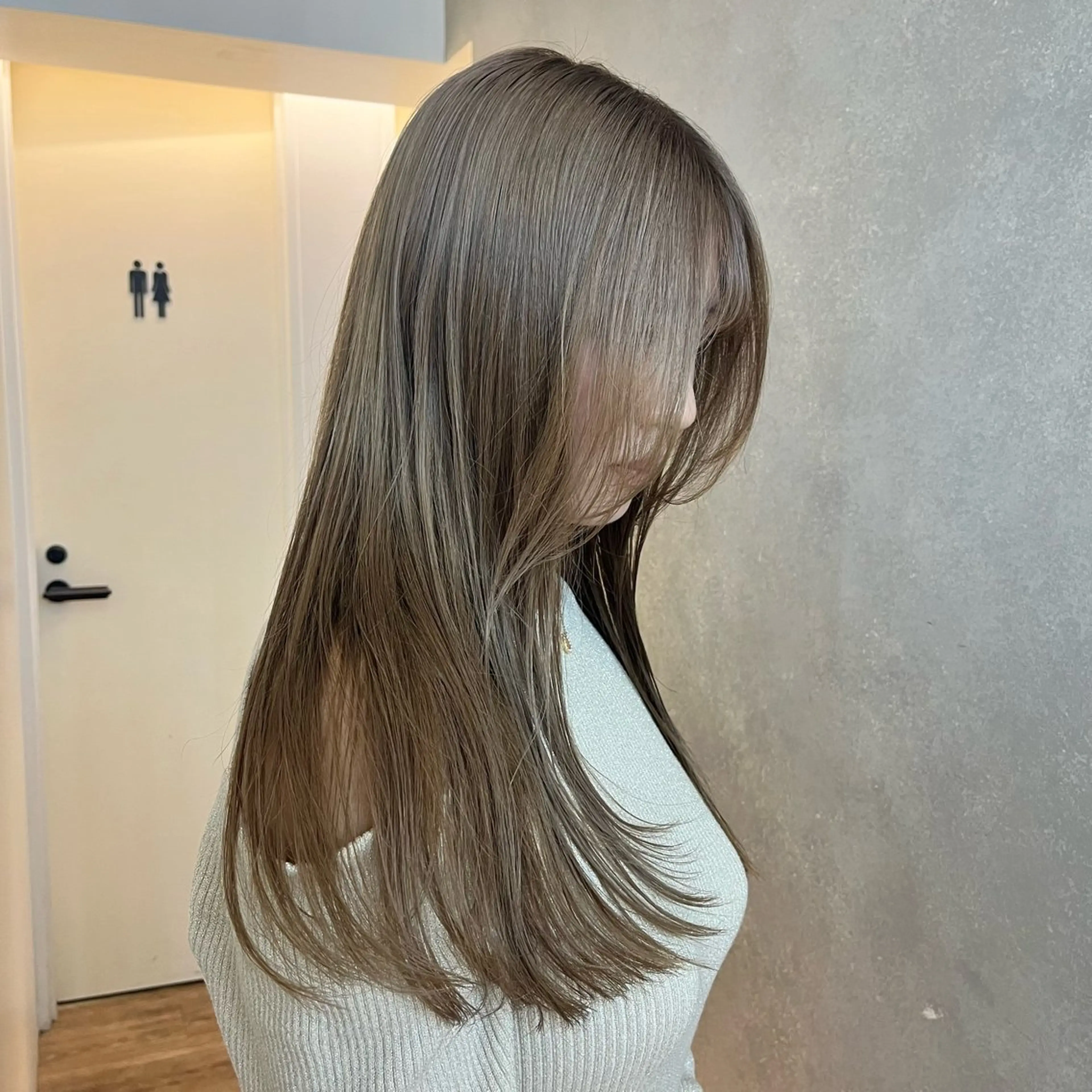 🌷艶ハイトーン🌷ケアブリーチ使用のハイトーン✨の写真