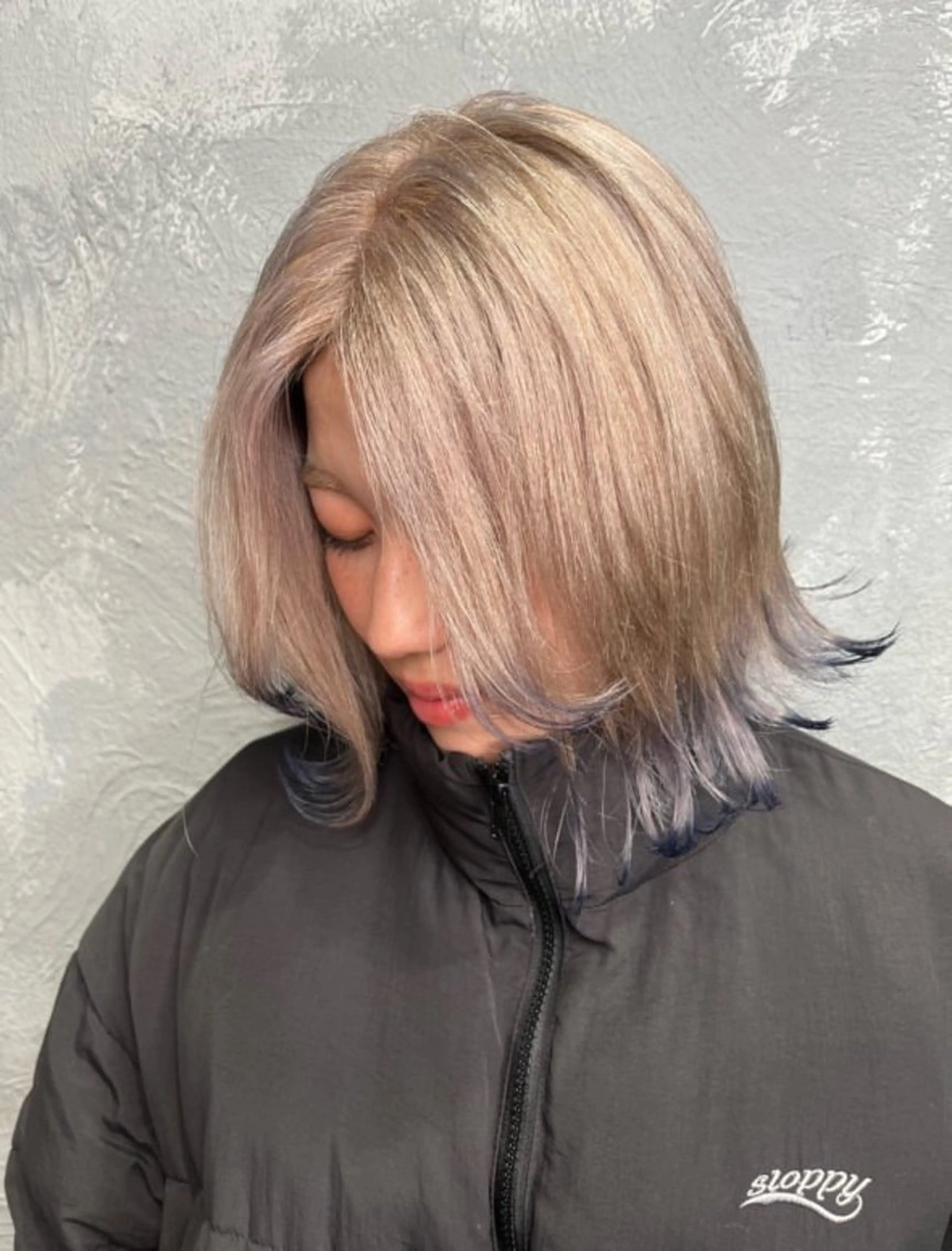 ミディアム カラー かの／GiseL／ ハイトーン／ブリーチのヘアスタイル