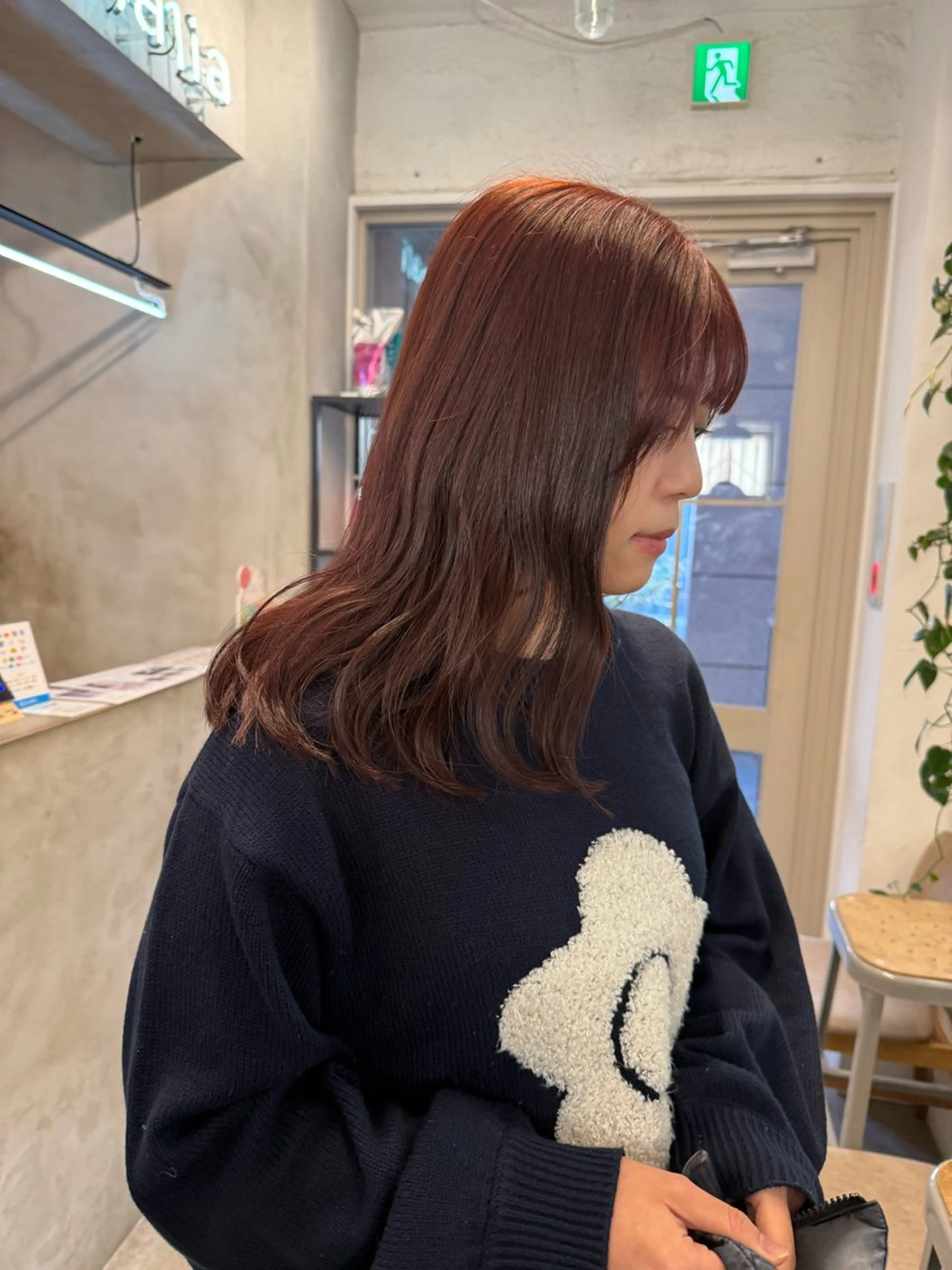 セミロング カラー ミルクティー× グレージュMOMOのヘアスタイル