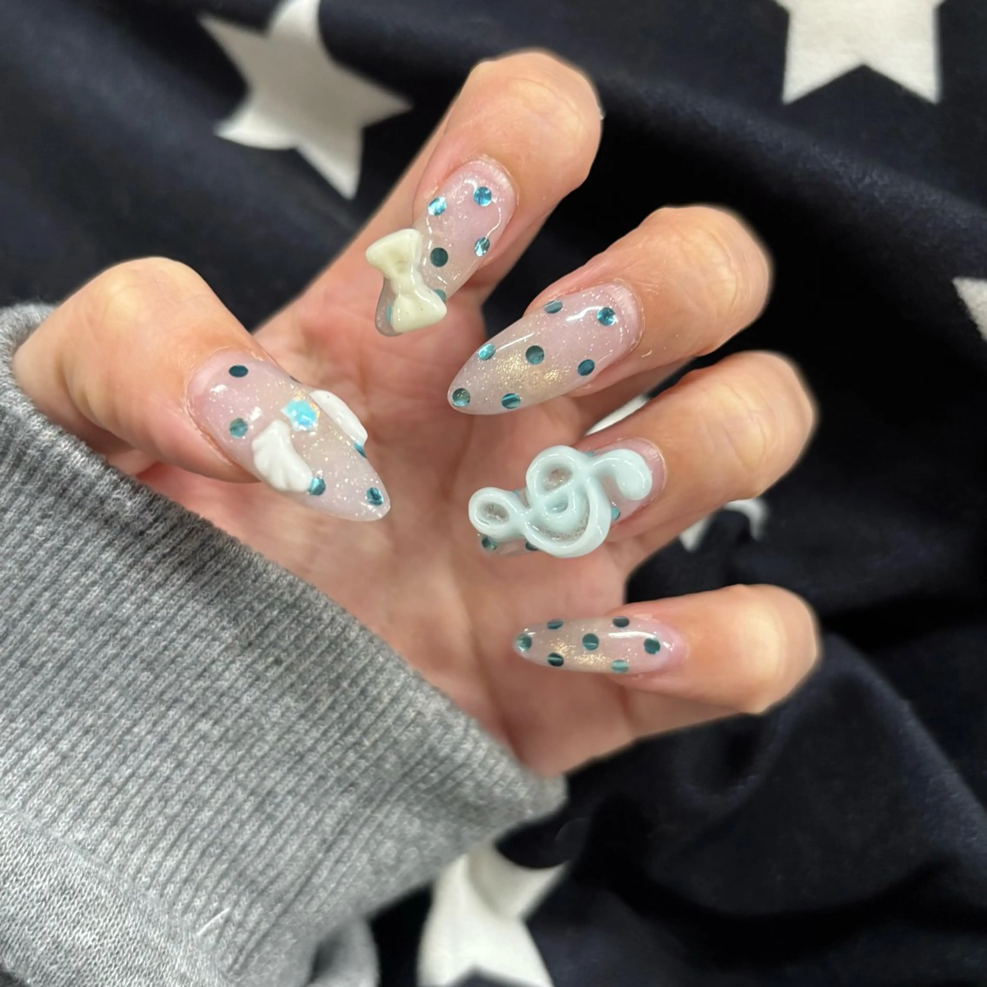 ネイル ハンドネイル 石川 萌香のネイルデザイン