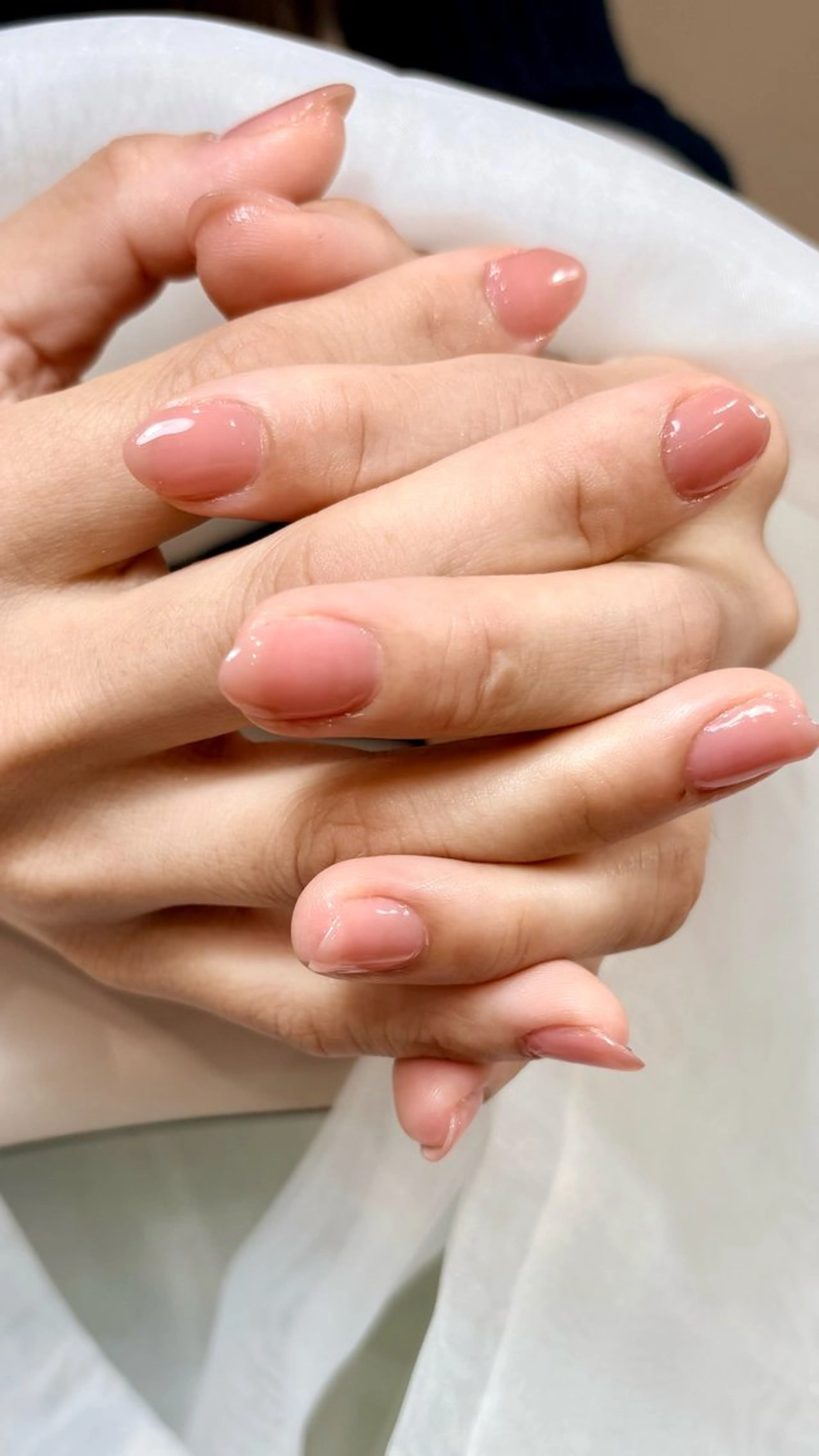 ショート イレジスティブル ネイルズのネイルデザイン