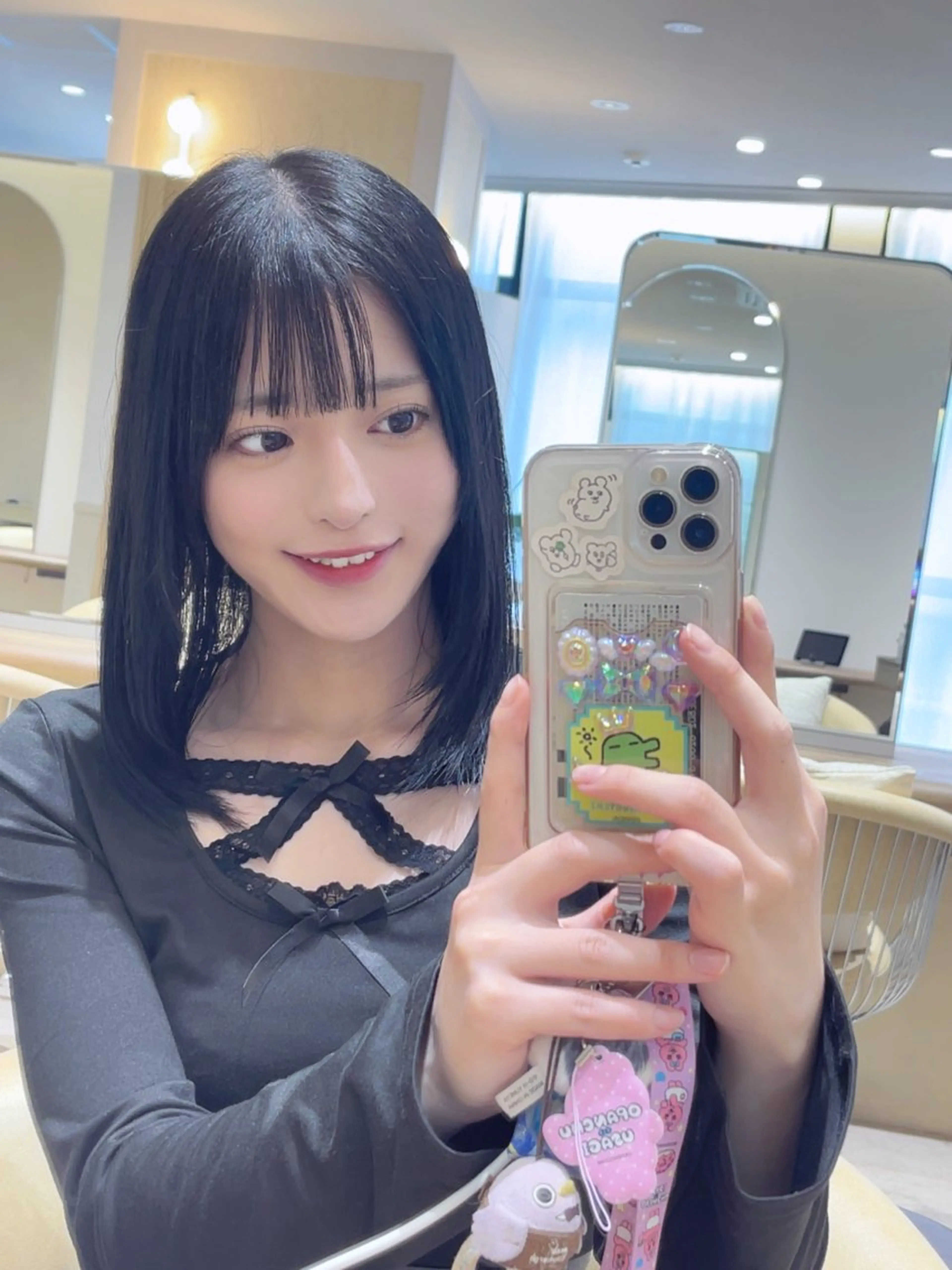 セミロング ヘアカラー 縮毛矯正 トリートメント 彼ウケ抜群🎀垢抜け 艶暗髪🪞一輝のヘアスタイル