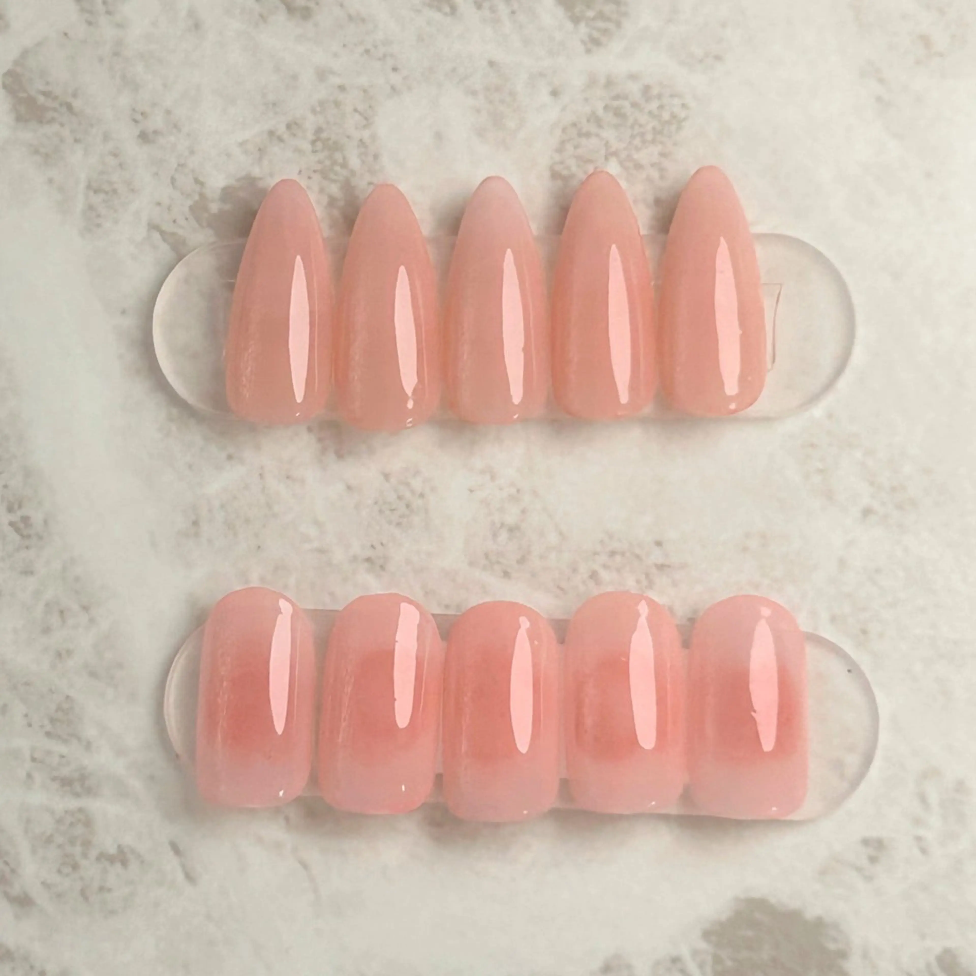 ネイル チークネイル シンプルネイル 犬のいるネイルサロン Fuu nailsのネイルデザイン